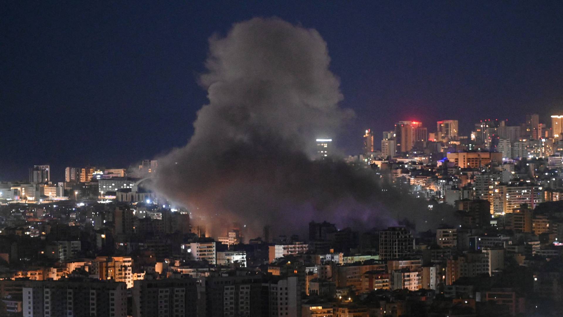 'Israel' keeps up Lebanon strikes as ground forces advance