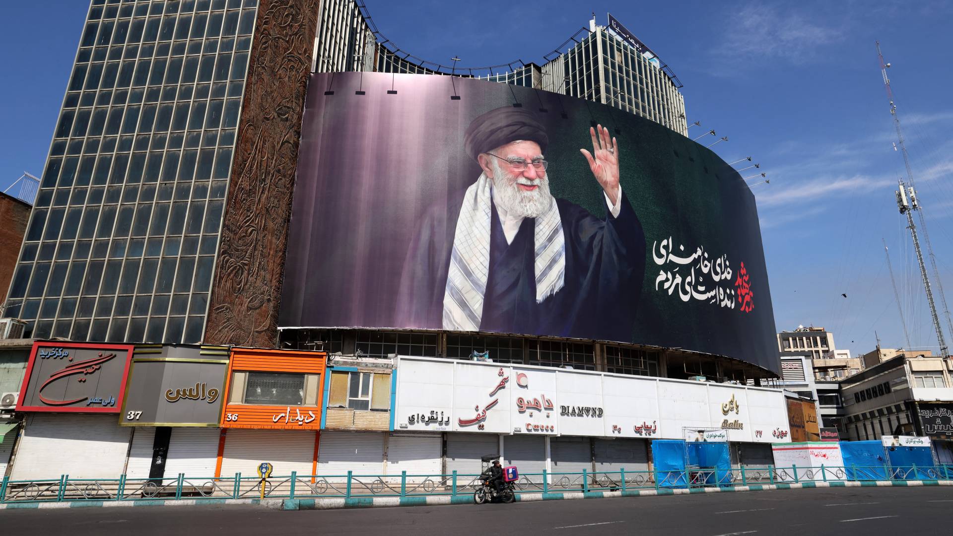 Image 1 from gallery