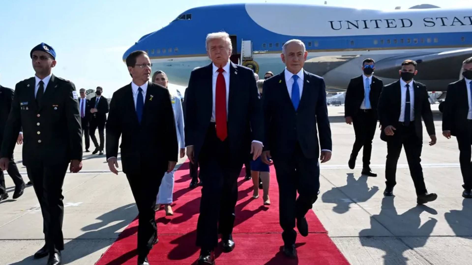 Image 1 from gallery