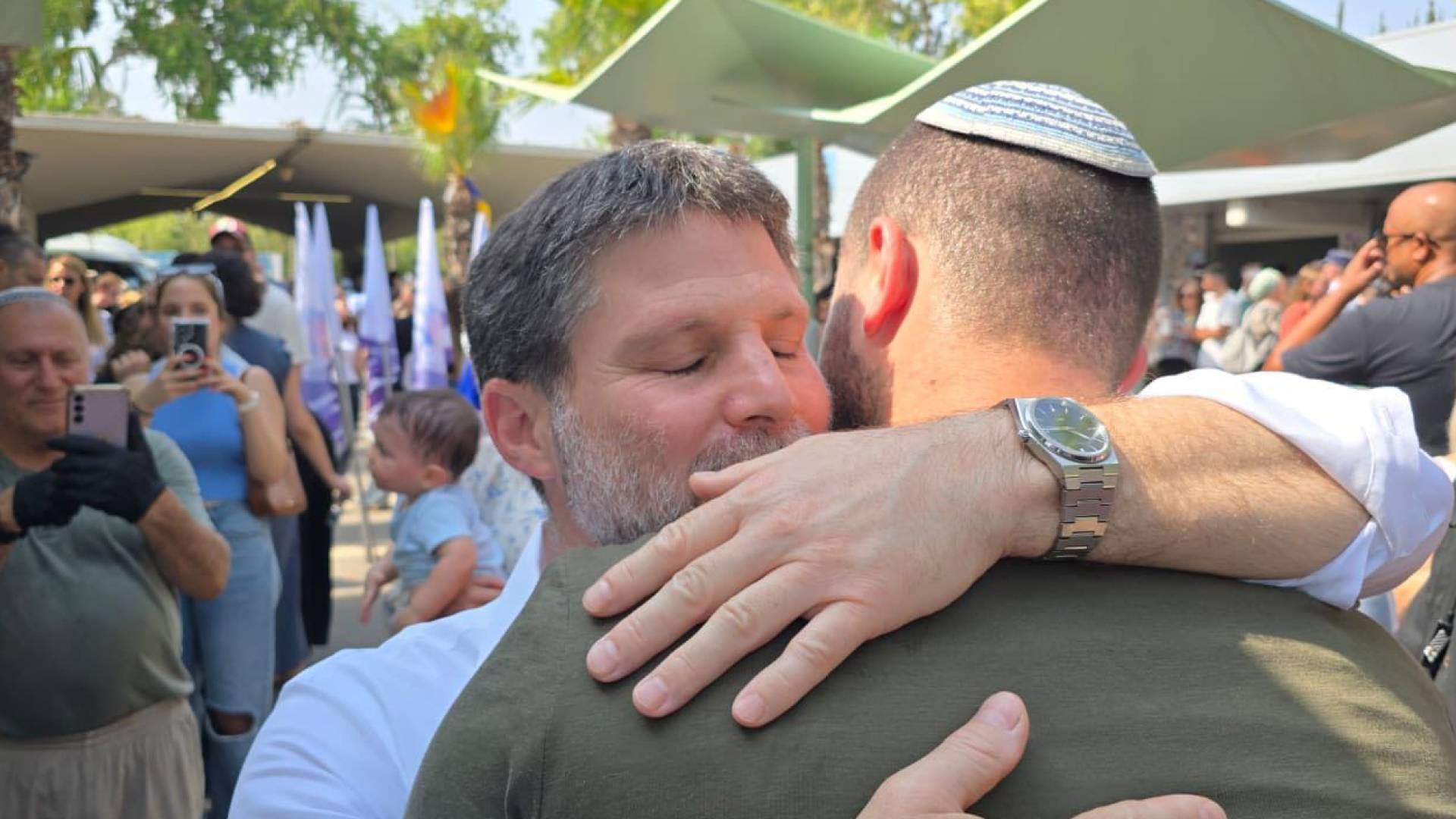 Image 1 from gallery