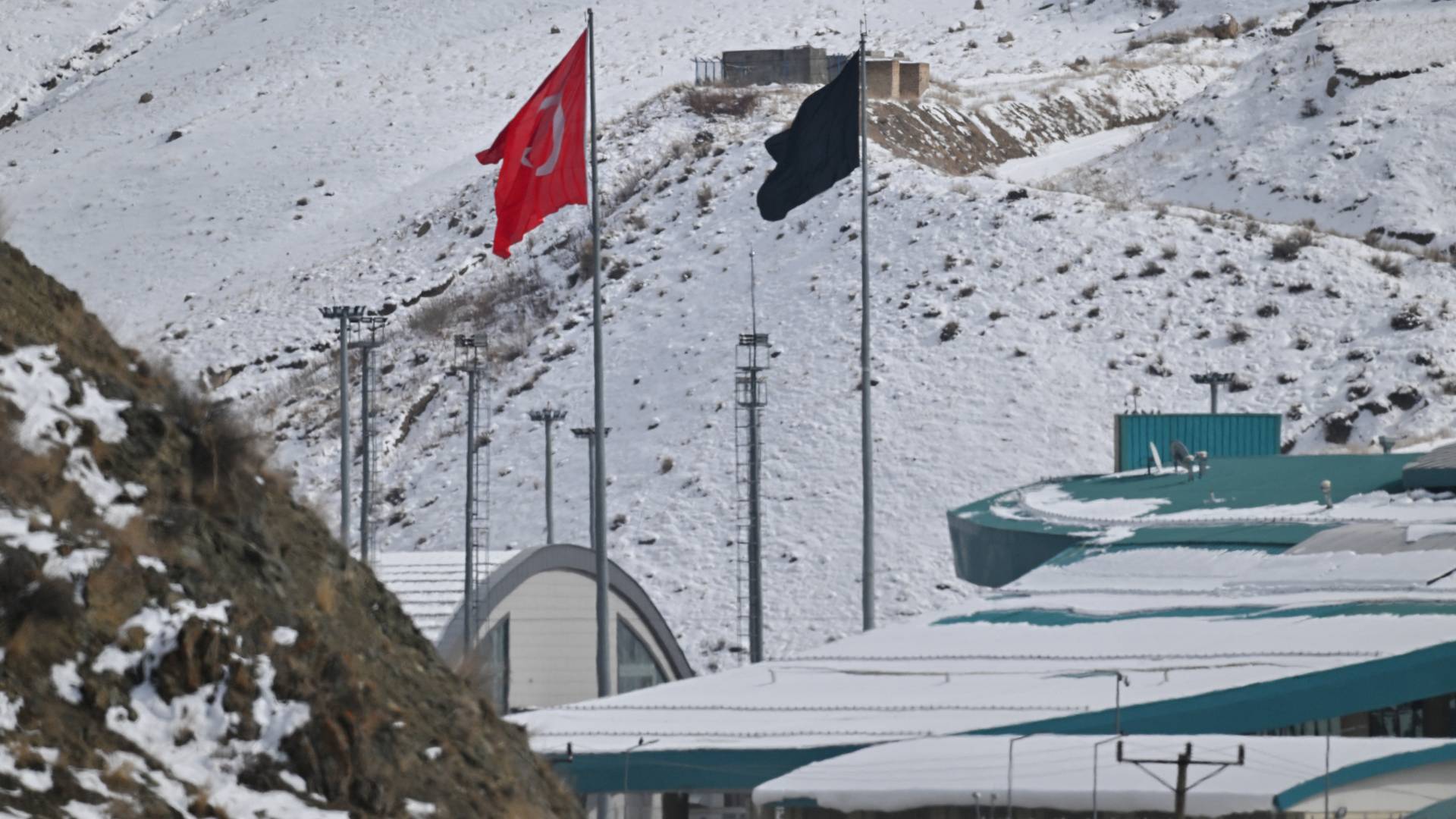 Image 1 from gallery