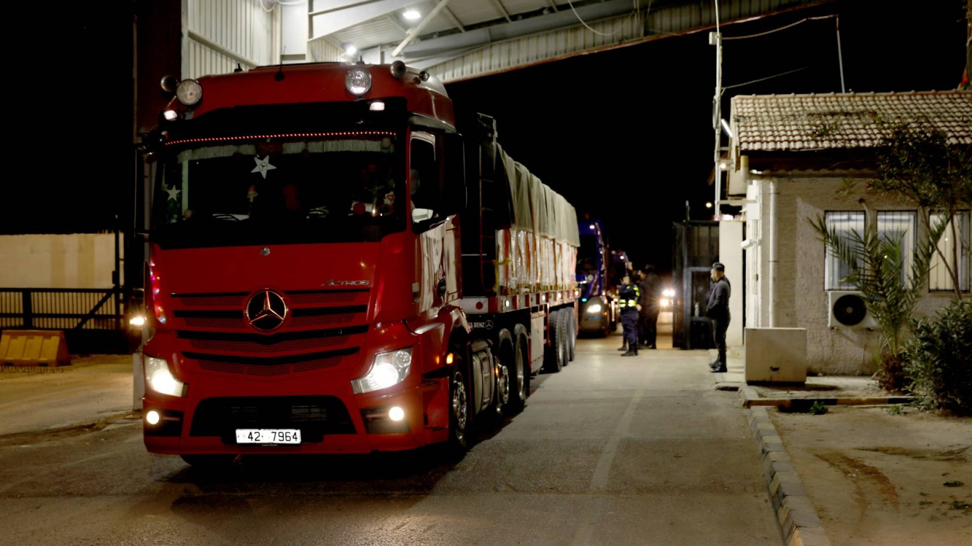 Image 3 from gallery