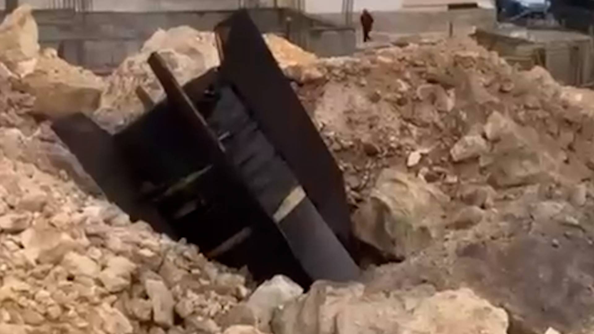 Image 1 from gallery