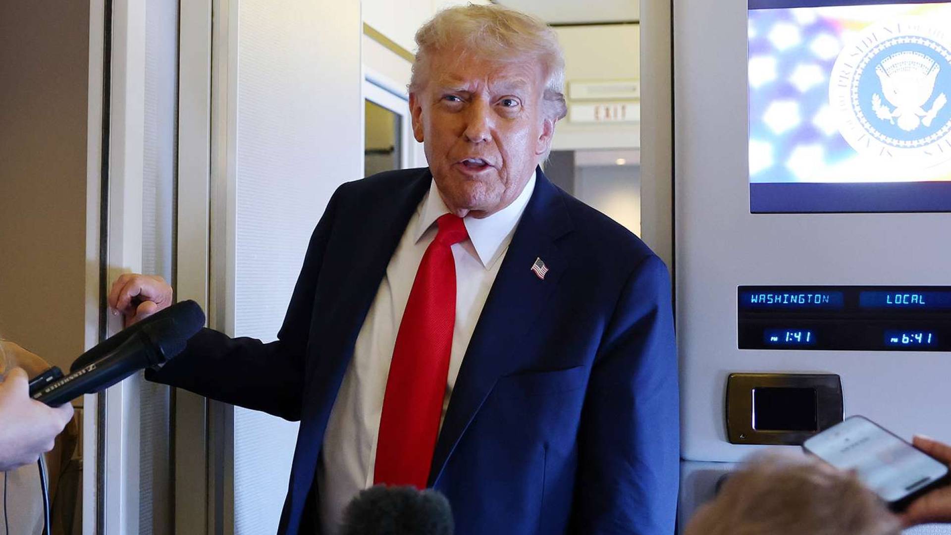 Image 1 from gallery