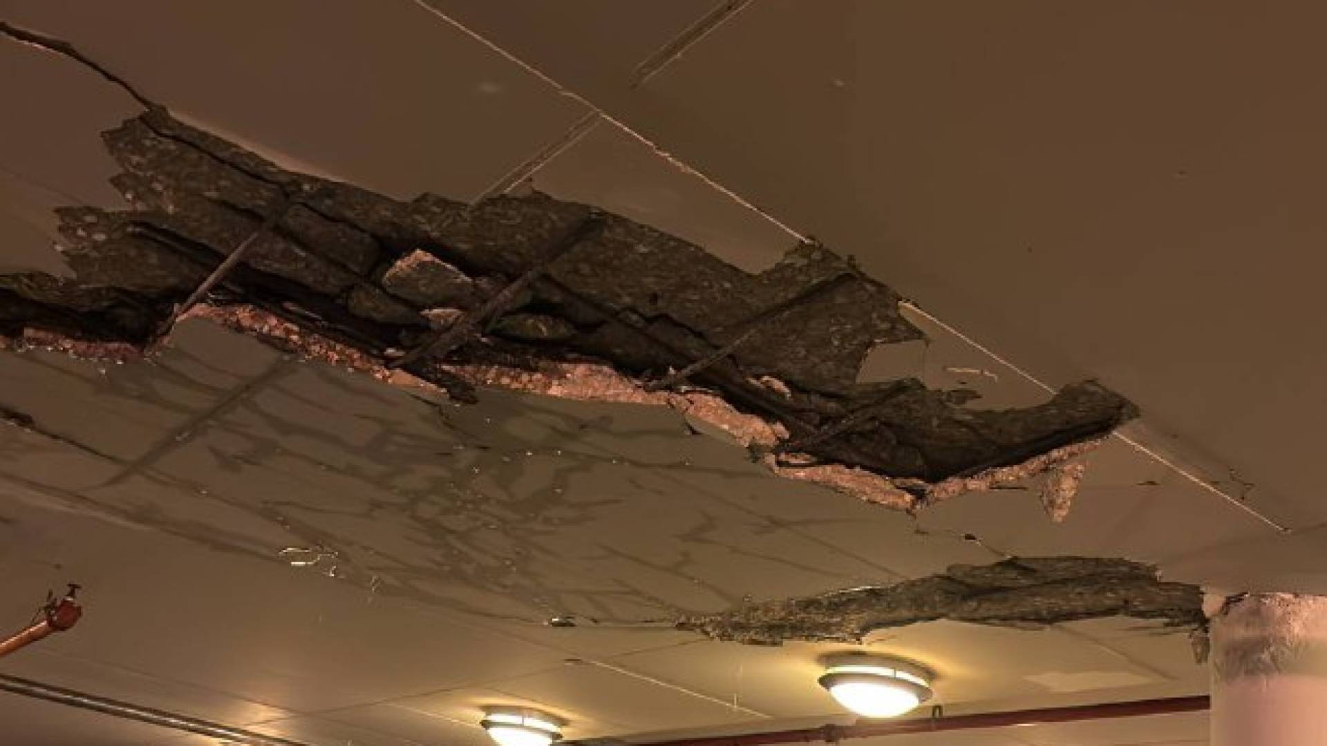 Image 1 from gallery