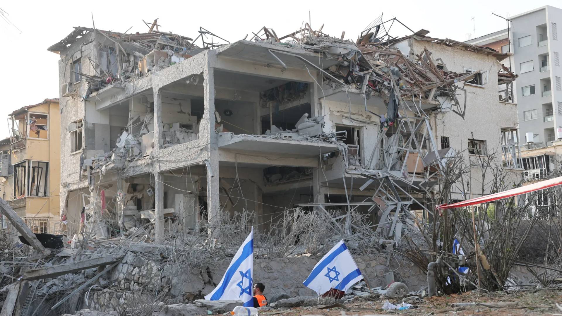 Image 1 from gallery