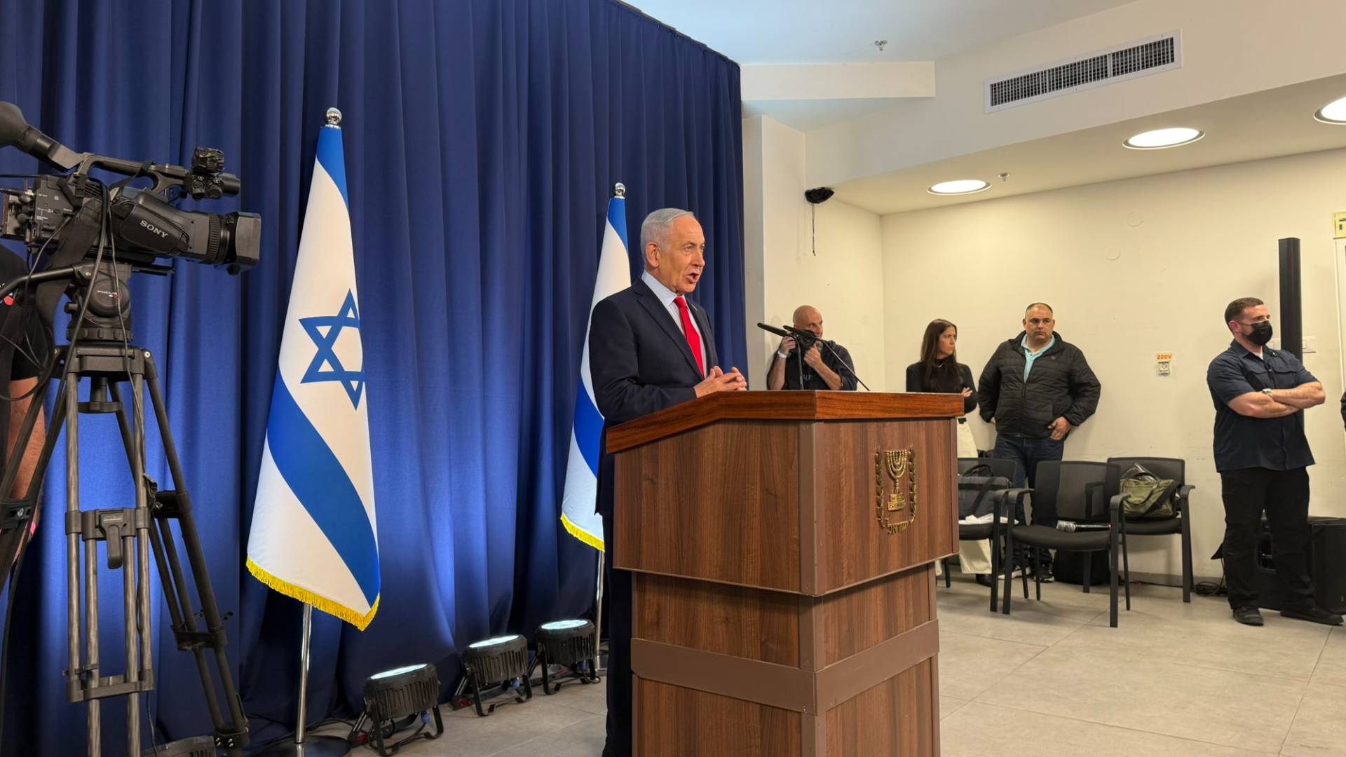 Image 1 from gallery