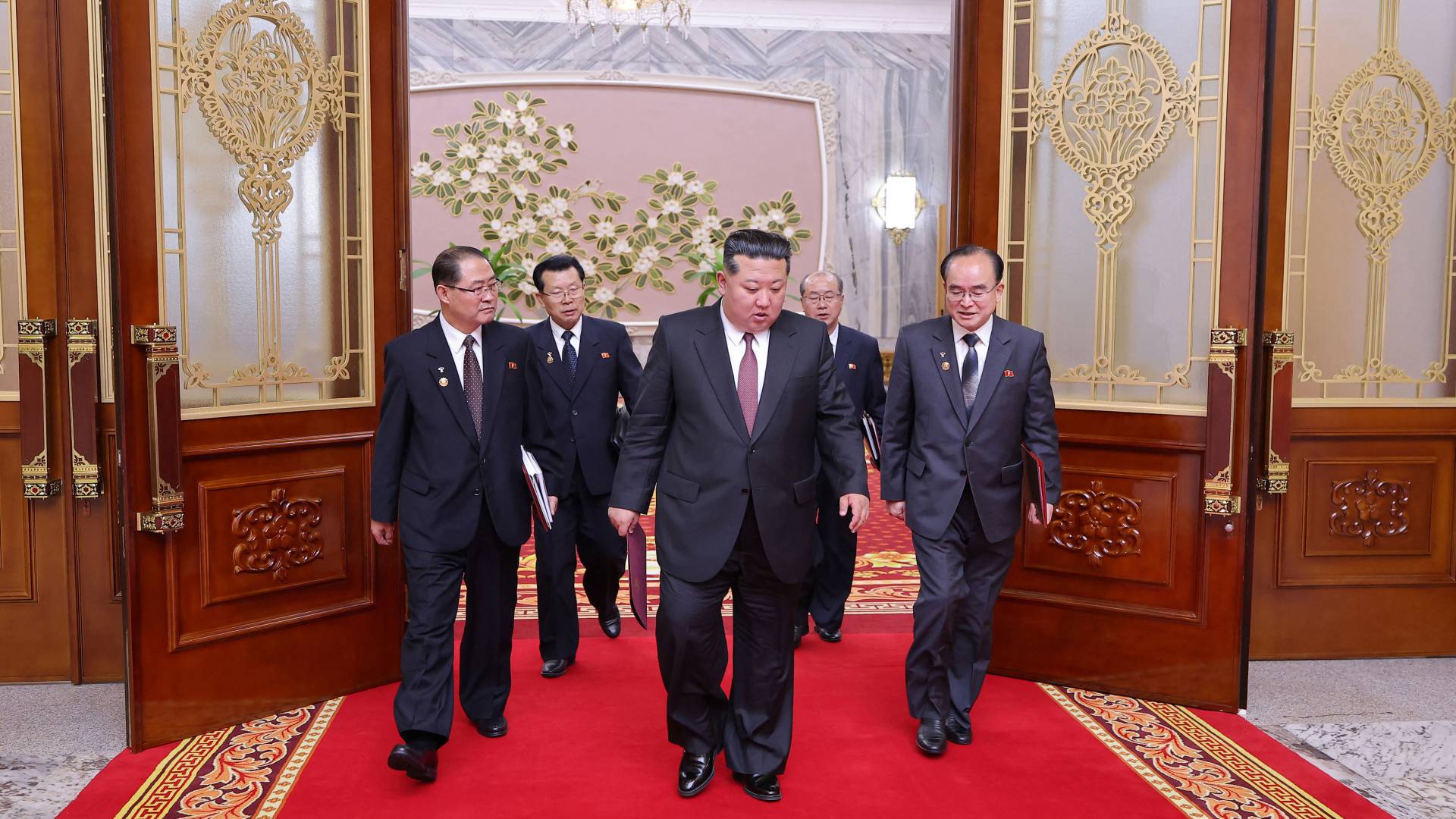 Image 1 from gallery