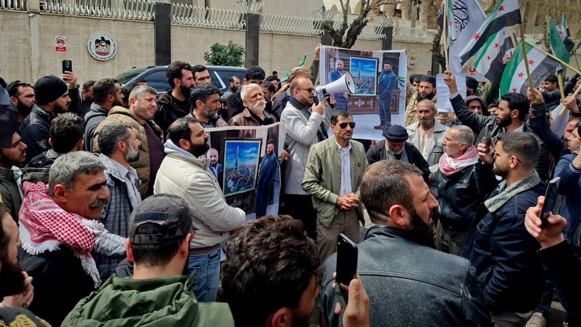 Image 1 from gallery