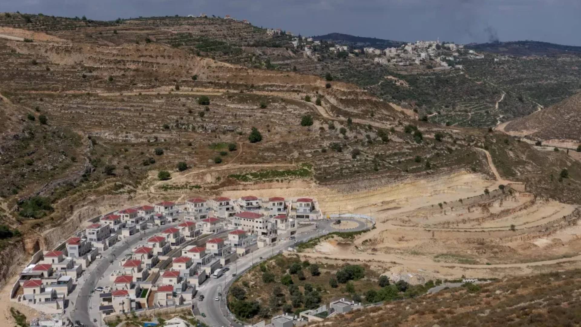 Image 1 from gallery