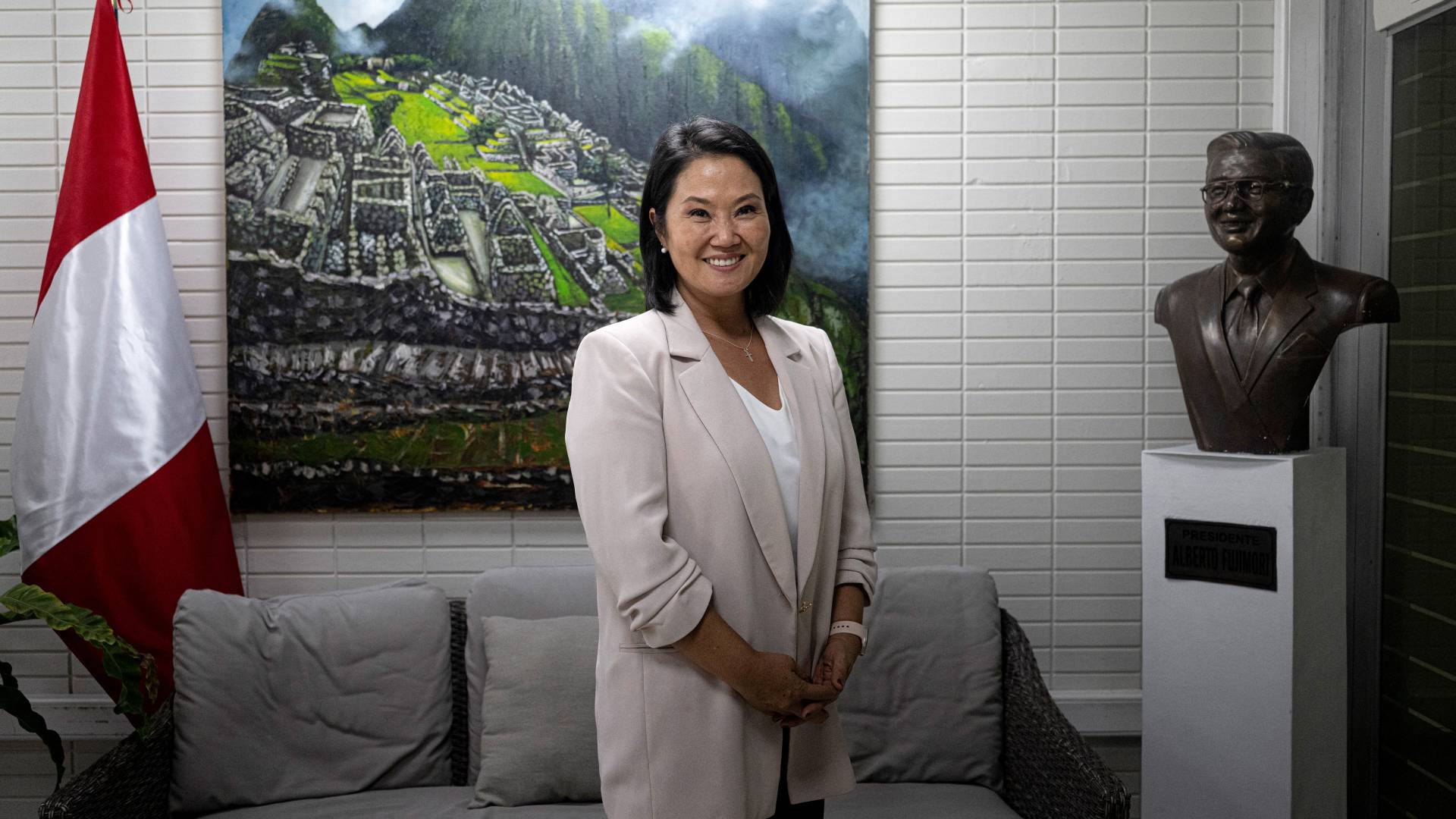 Image 1 from gallery