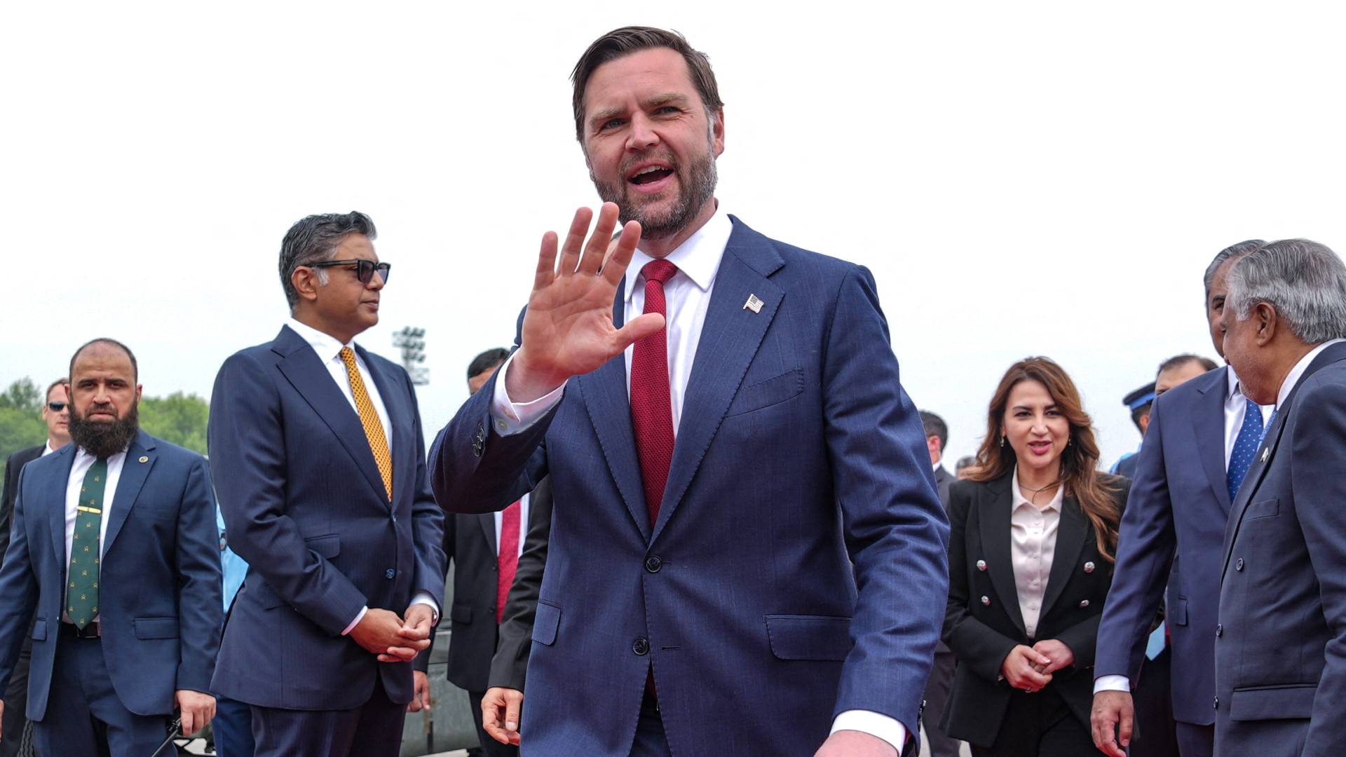 Image 1 from gallery