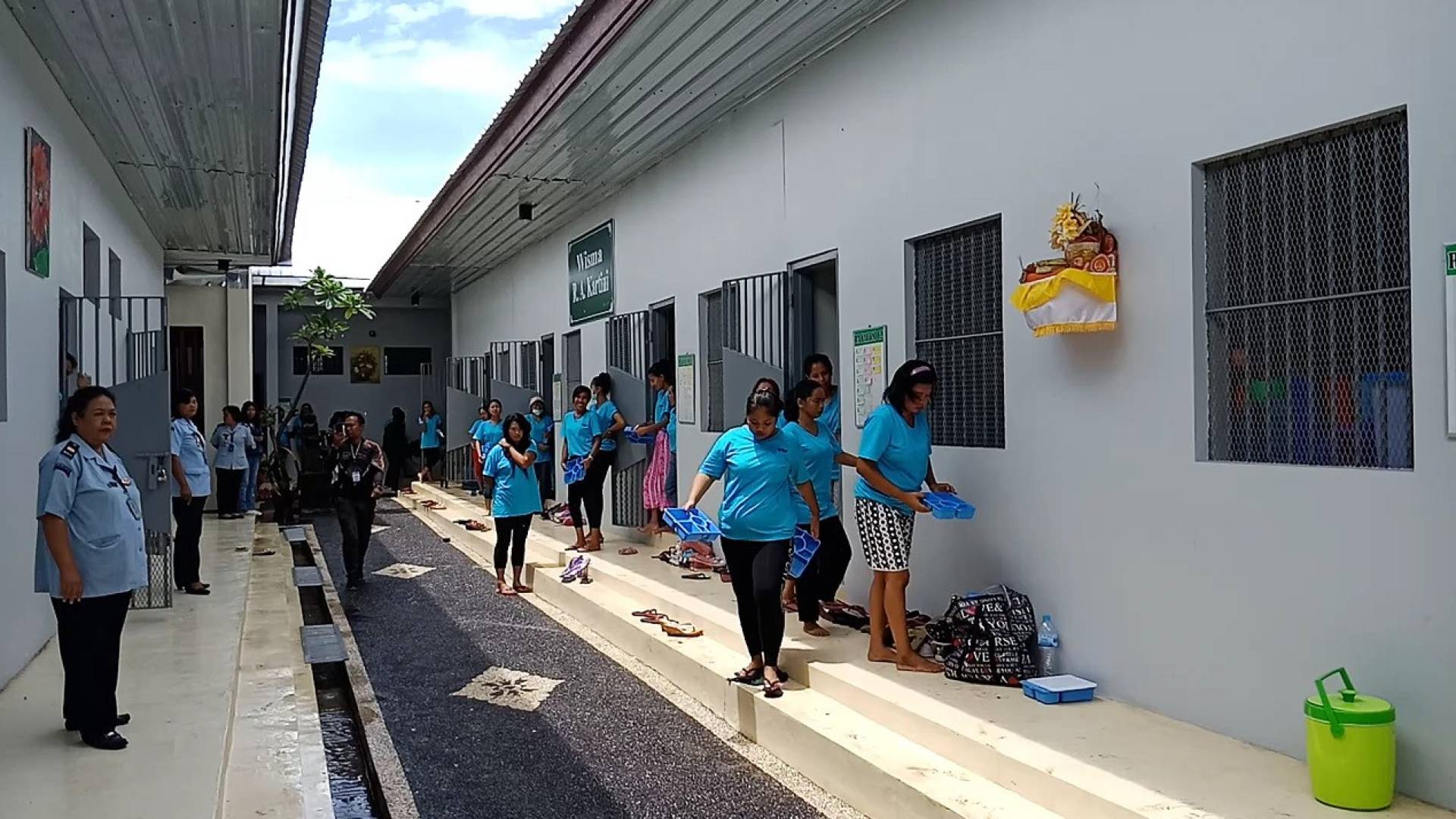 Image 1 from gallery