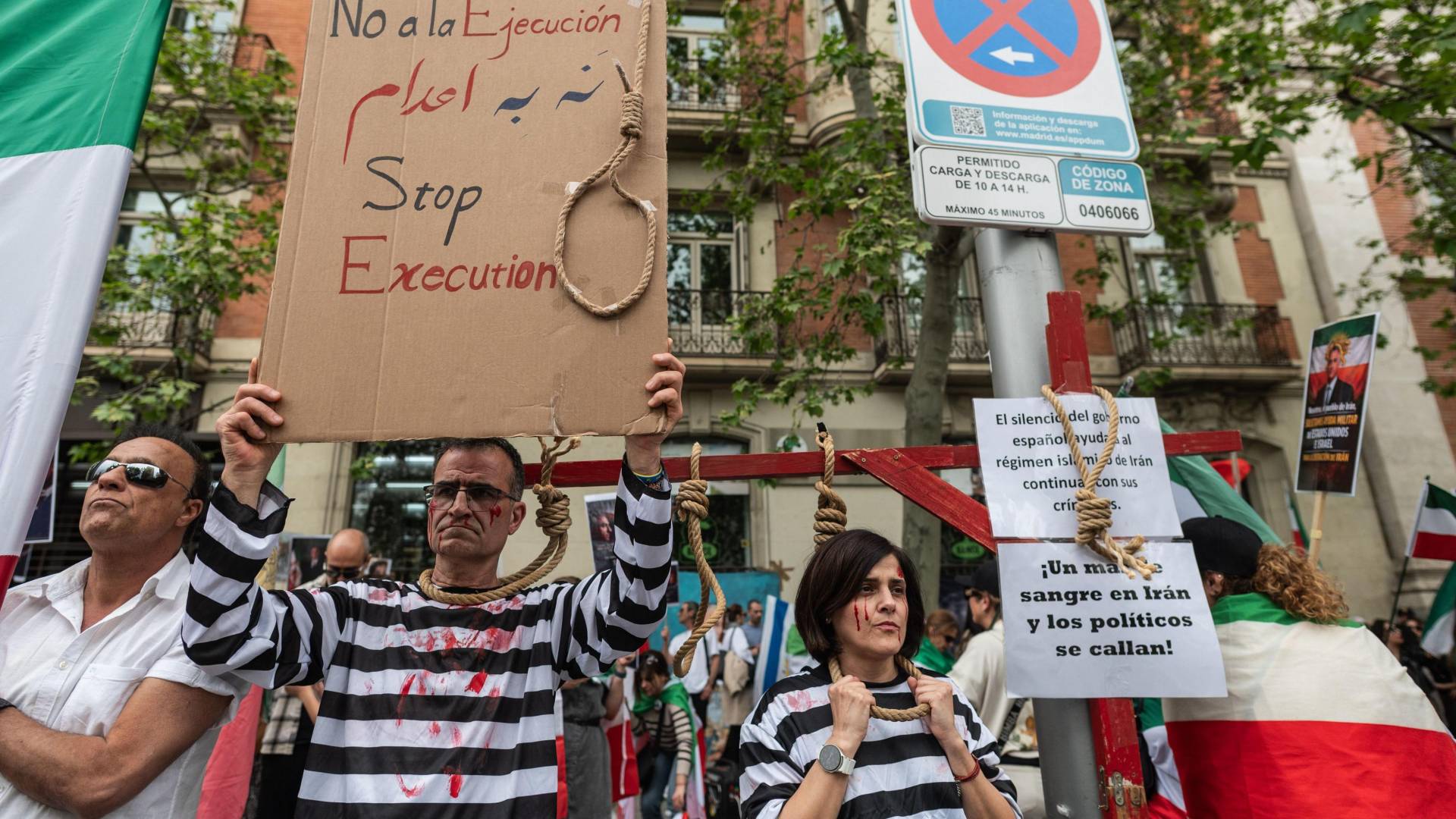 Image 1 from gallery