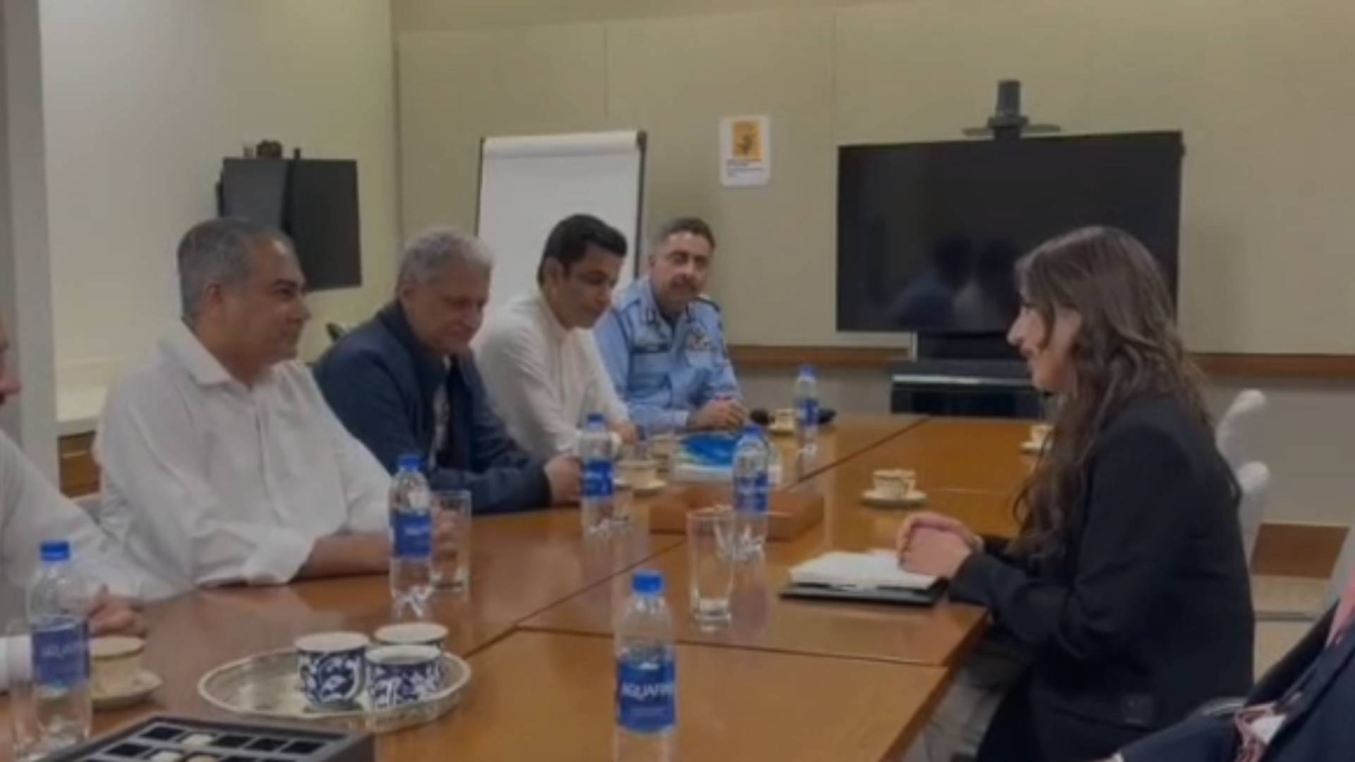 Image 1 from gallery