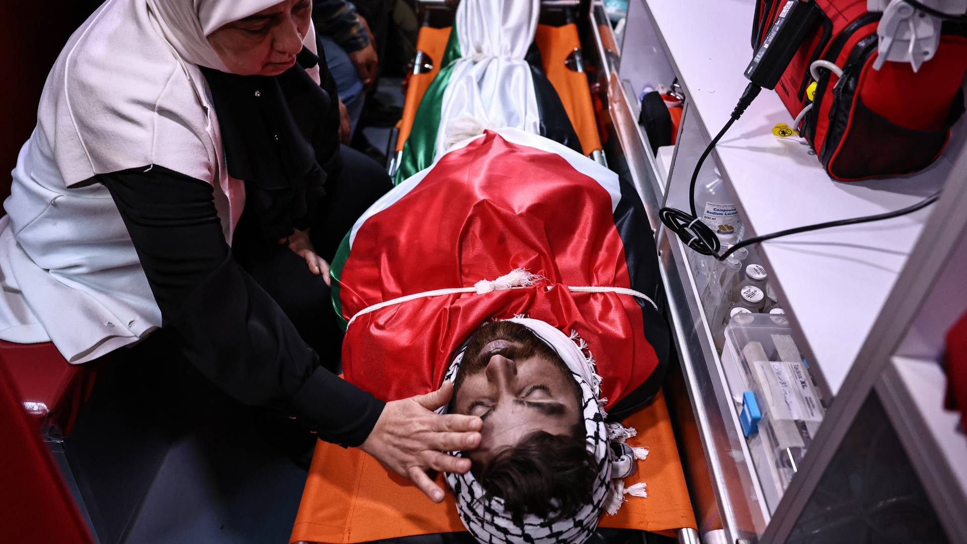 Image 1 from gallery