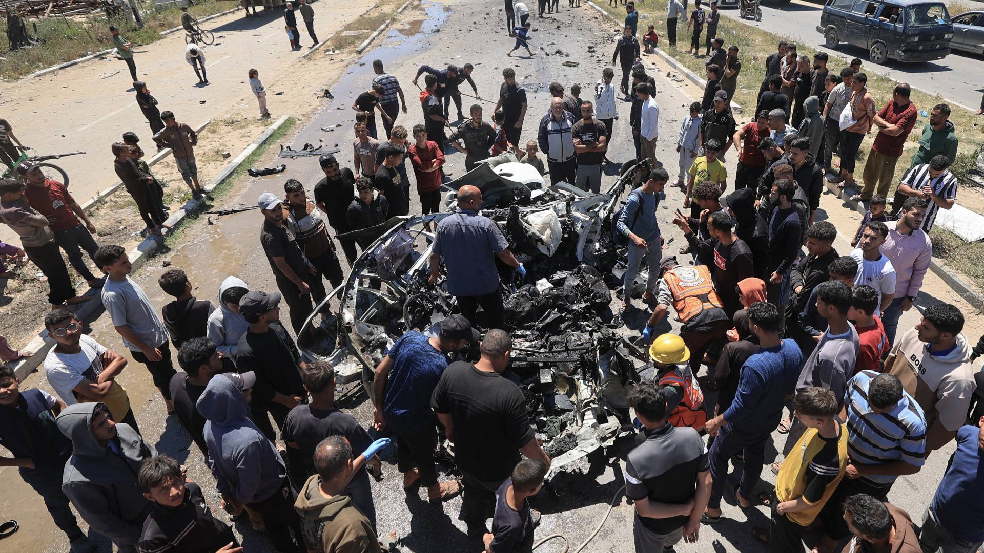 Image 1 from gallery