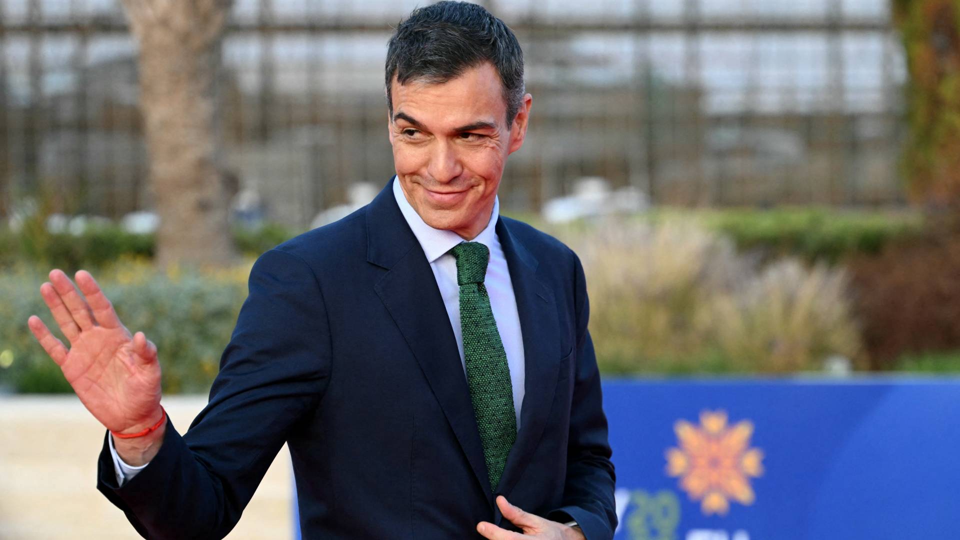 Image 1 from gallery