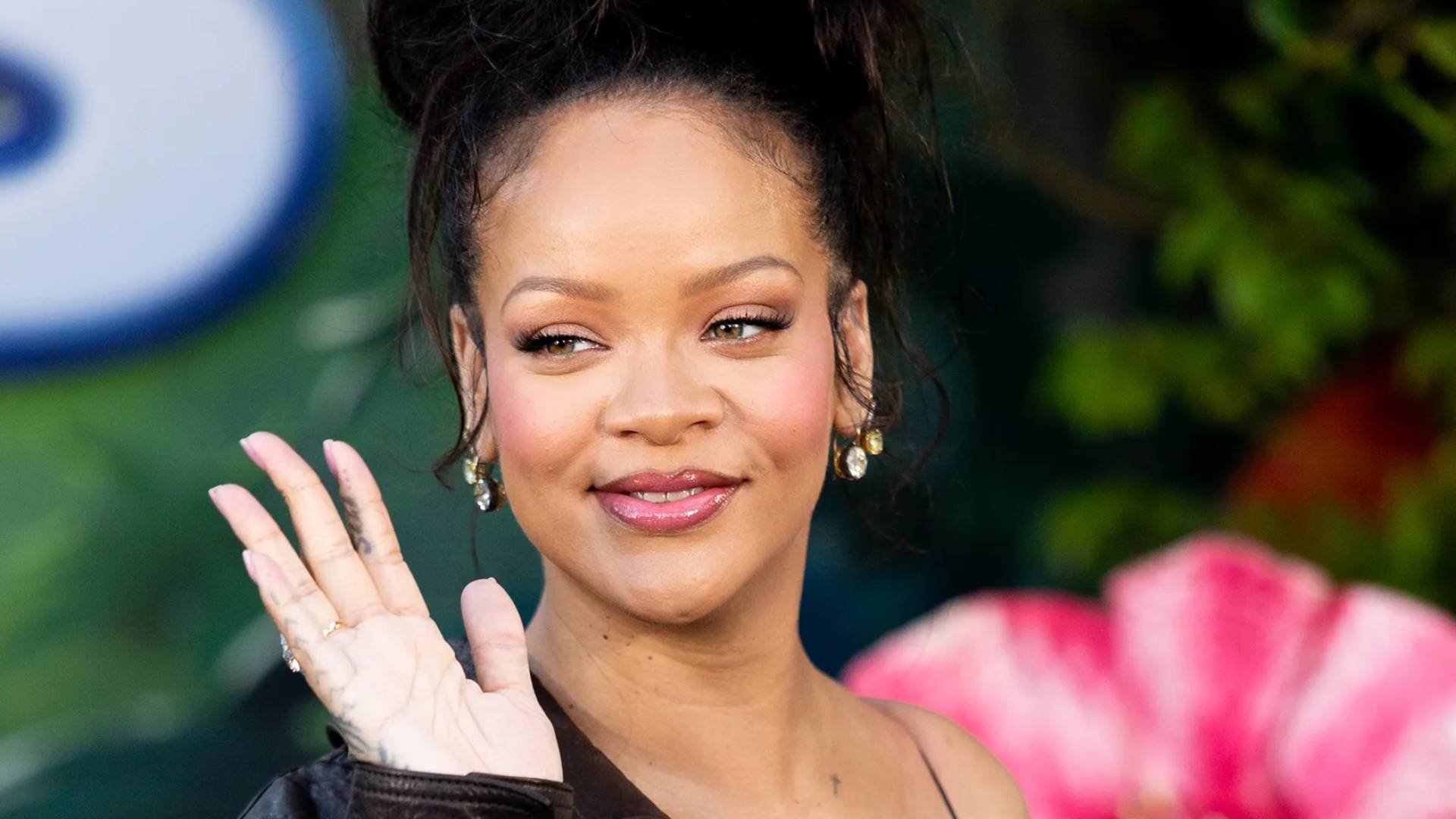 Image 1 from gallery