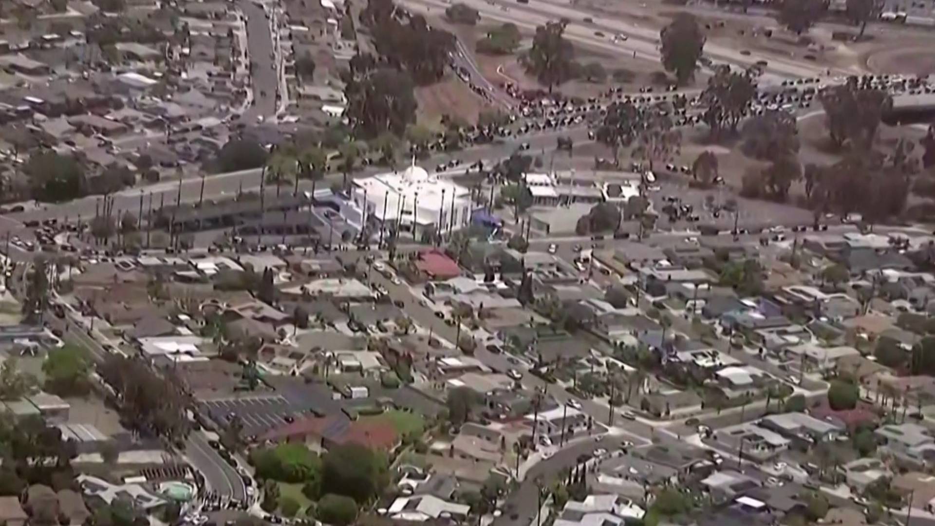 Shooter reported at mosque in US as police says threat “neutralized”