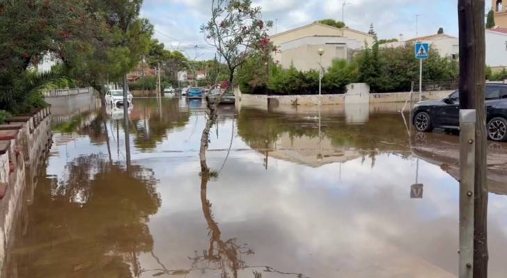 Heavy rain lashes northeast Spain, injuring 11