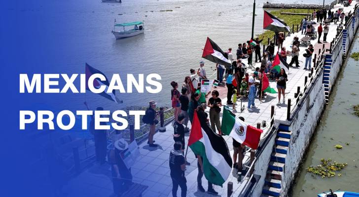 Mexicans stage protest on Lake Chapala in support of Gaza-bound aid flotilla