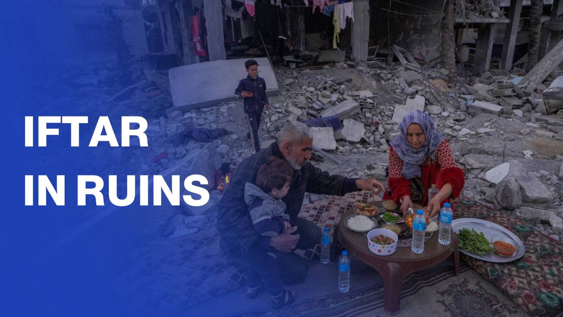 Gazans break fast amid rubble