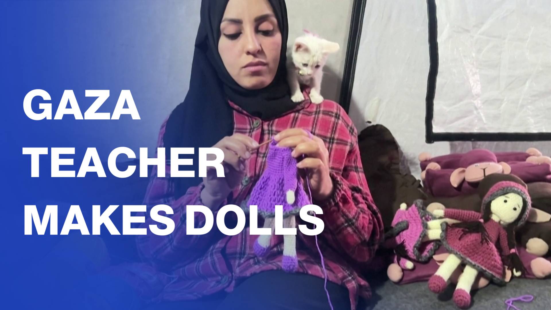 Gaza teacher makes dolls inside tent