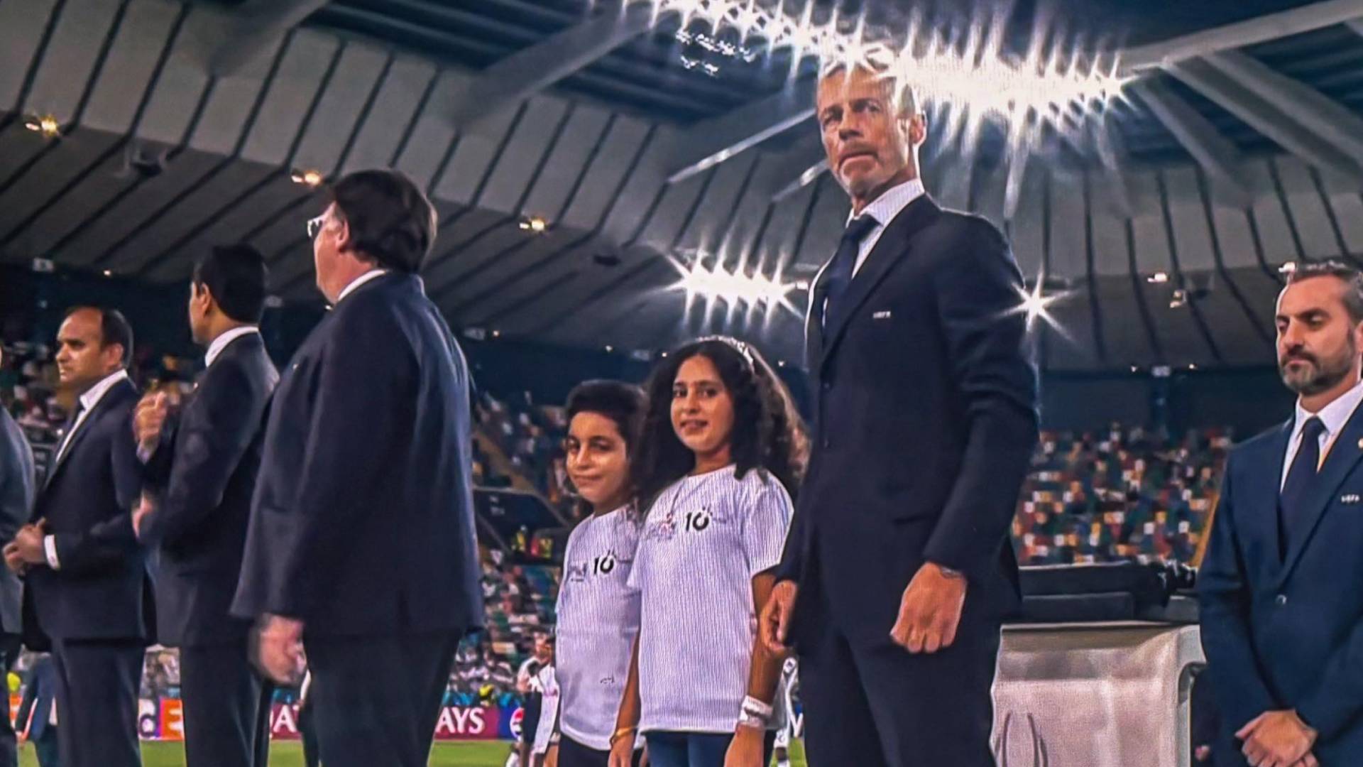 رؤيا الإخباري | يويفا يكرم طفلين من غزة في نهائي كأس السوبر الأوروبي - فيديو