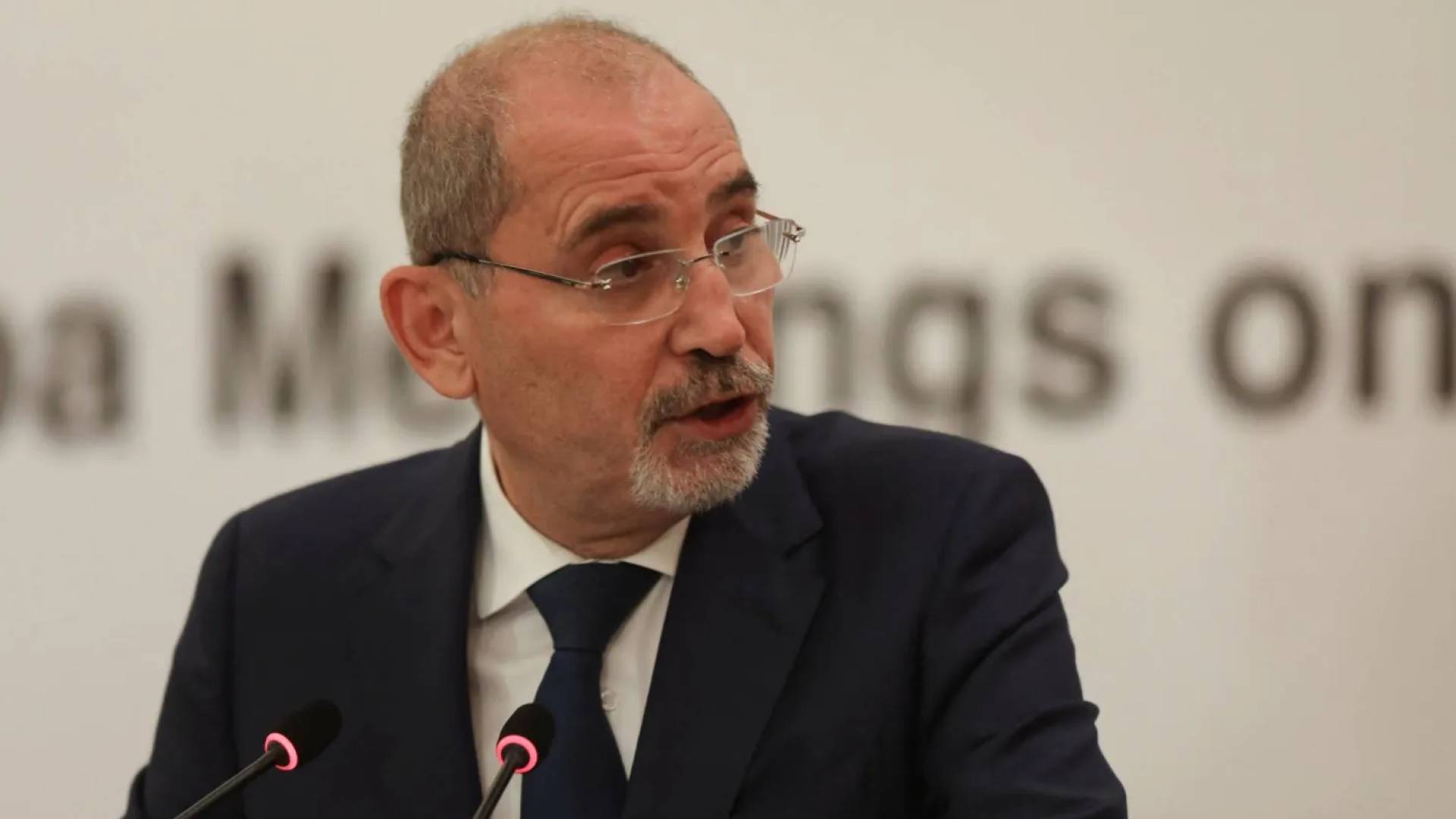 الصفدي يبحث مع وزيرة خارجية هندوراس الأوضاع في المنطقة ويهنئها بتسلم منصبها الجديد