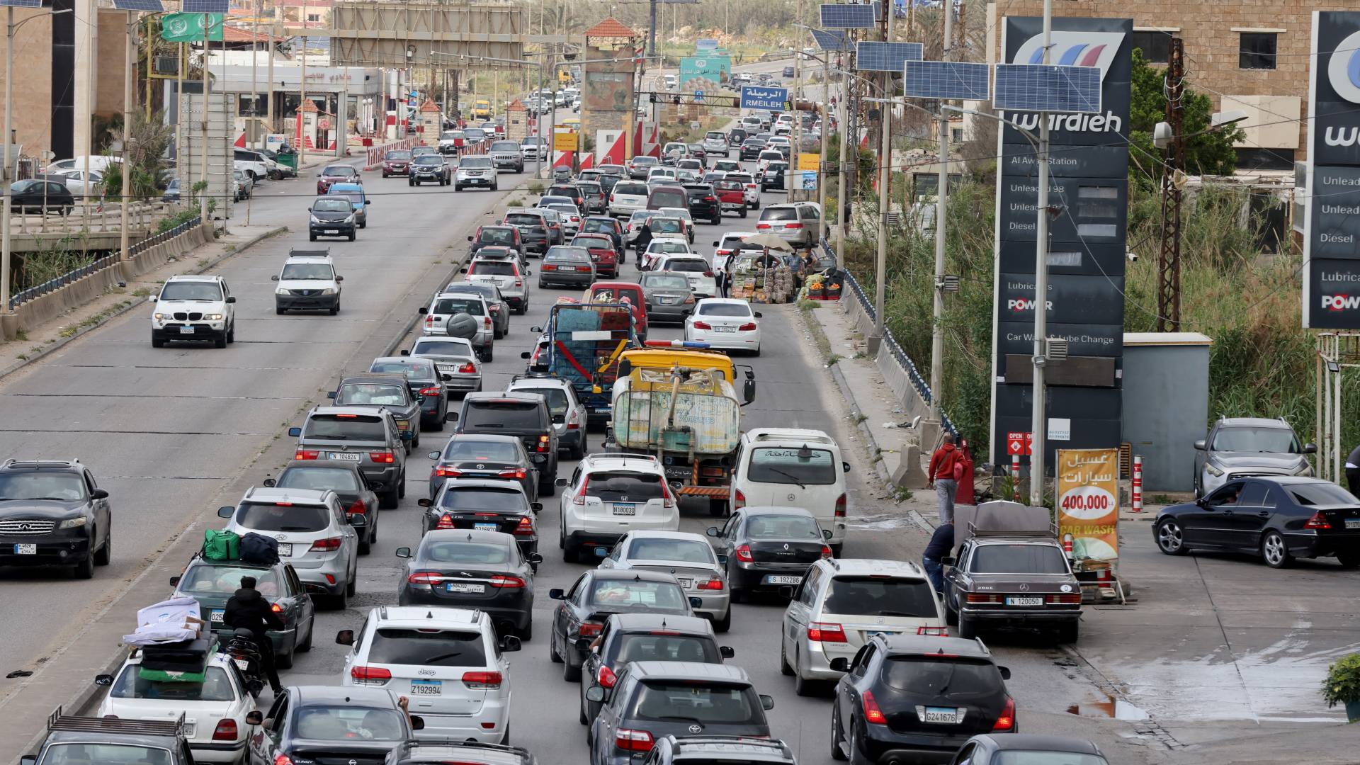 جيش الاحتلال يوجه إنذارا بالإجلاء لسكان 16 بلدة في جنوب لبنان