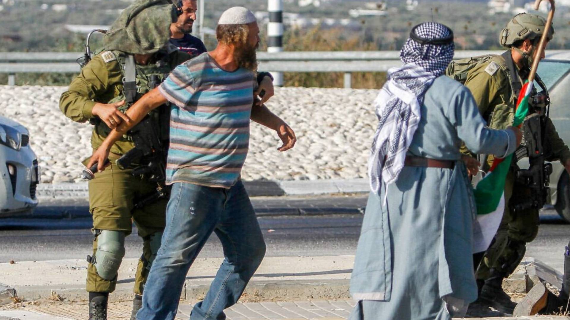 رئيس الموساد السابق: عنف المستوطنين يذكرني بالهولوكوست.. ونحن نزرع بذور "7 أكتوبر" جديد