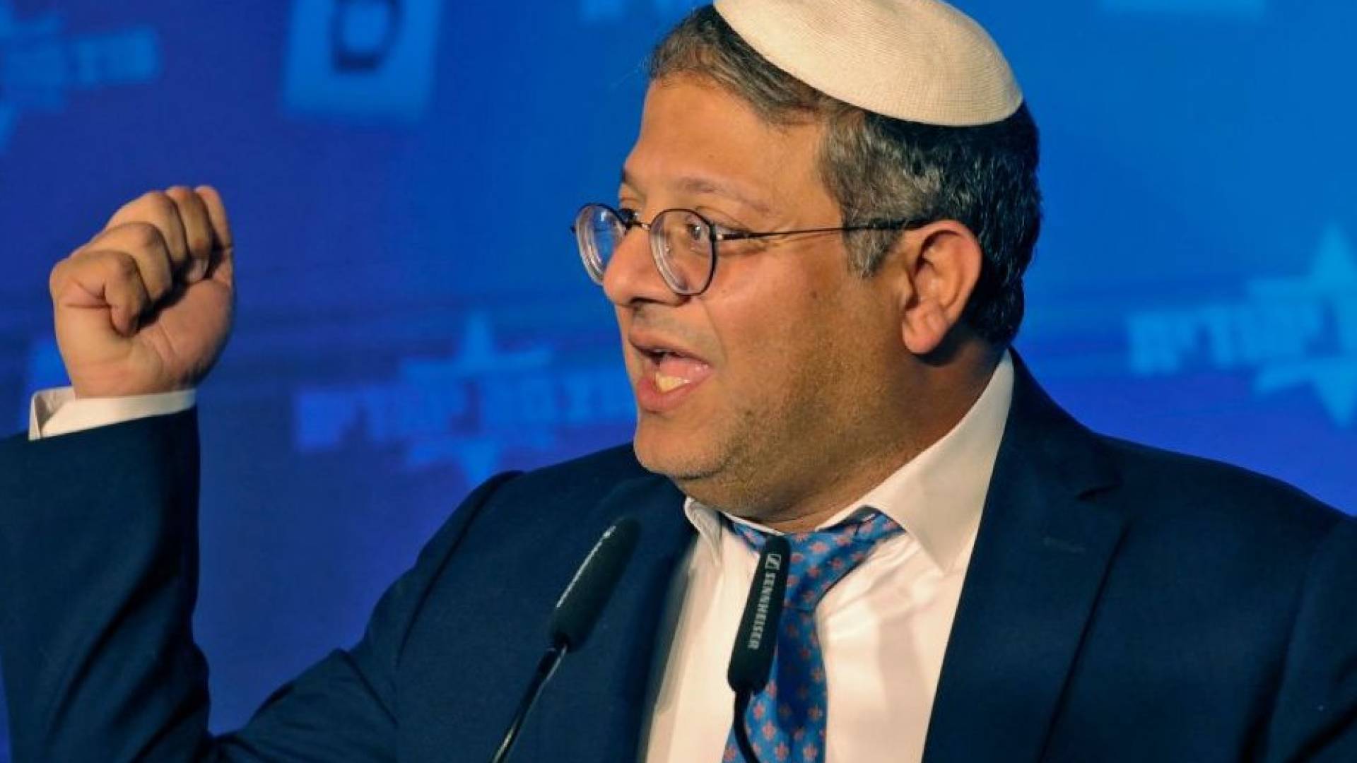 يائير لبيد يهاجم إيتمار بن غفير: "مهرج تيك توك" قادنا إلى التفكك والفوضى الأمنية