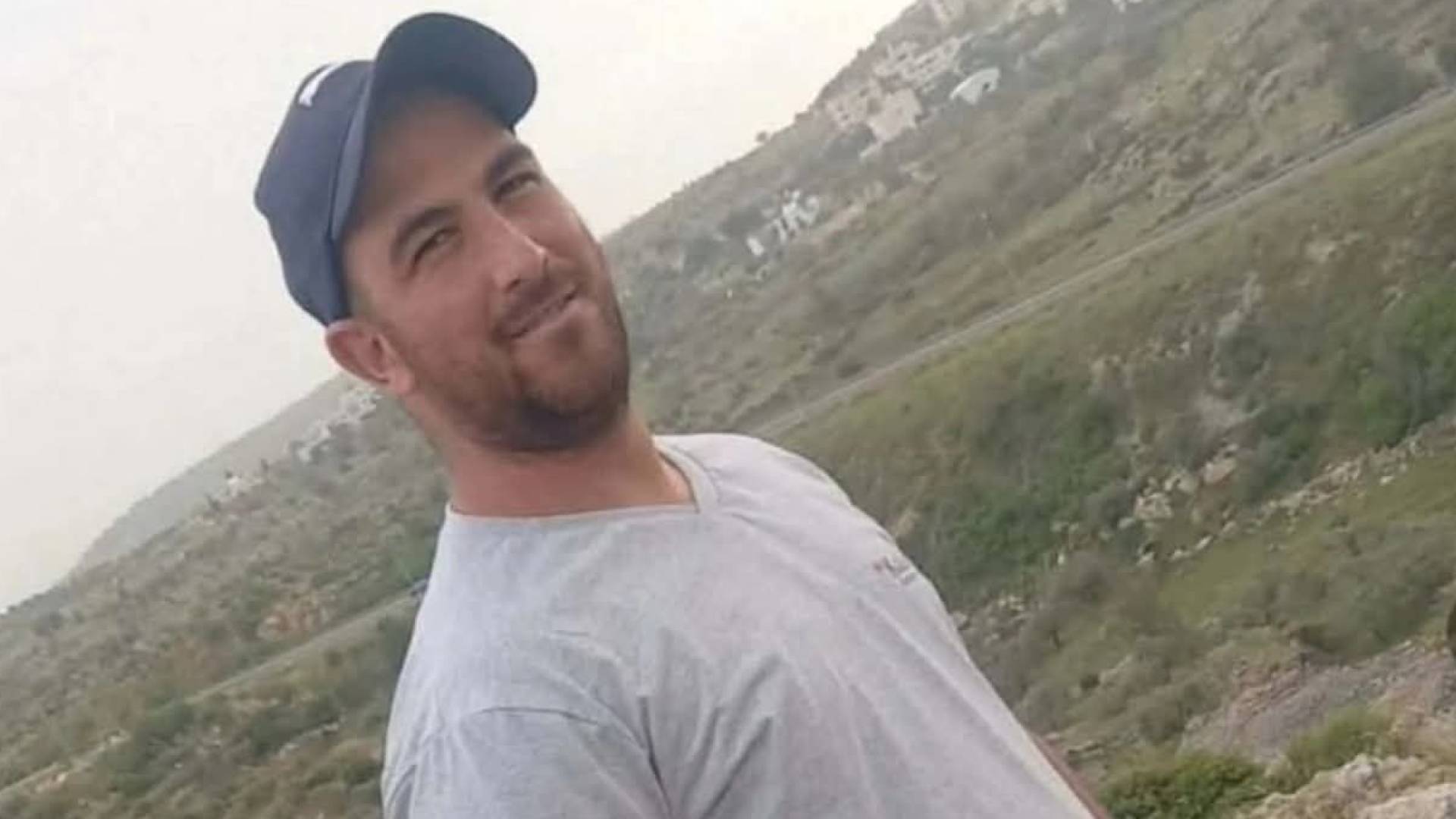 استشهاد الشاب عبد الحليم حماد واحتجاز جثمانه عقب اقتحام الاحتلال لمنزله في سلواد