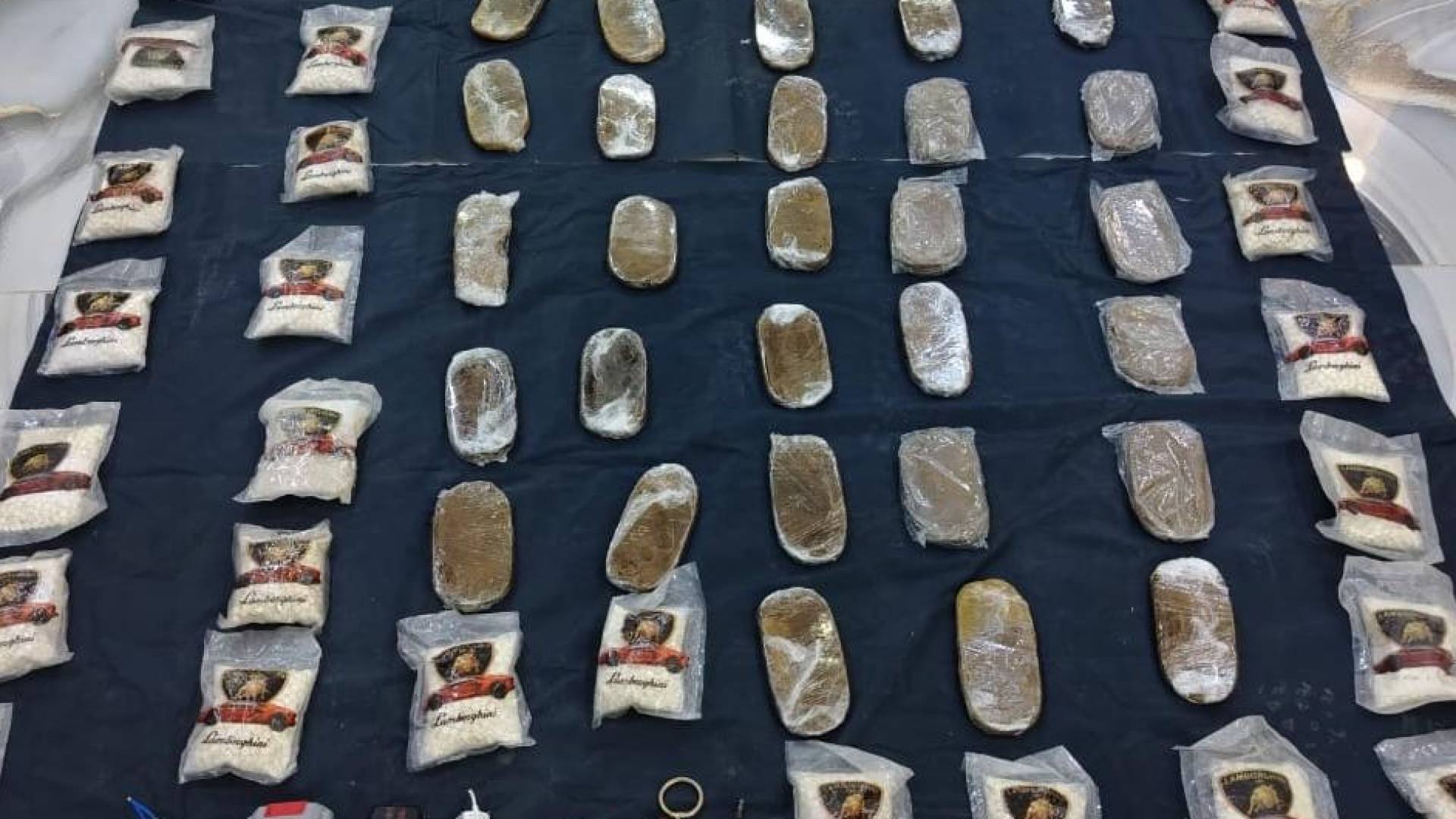 الجيش العربي: المنطقة العسكرية الشرقية تحبط محاولة تهريب مواد مخدرة بواسطة بالونات