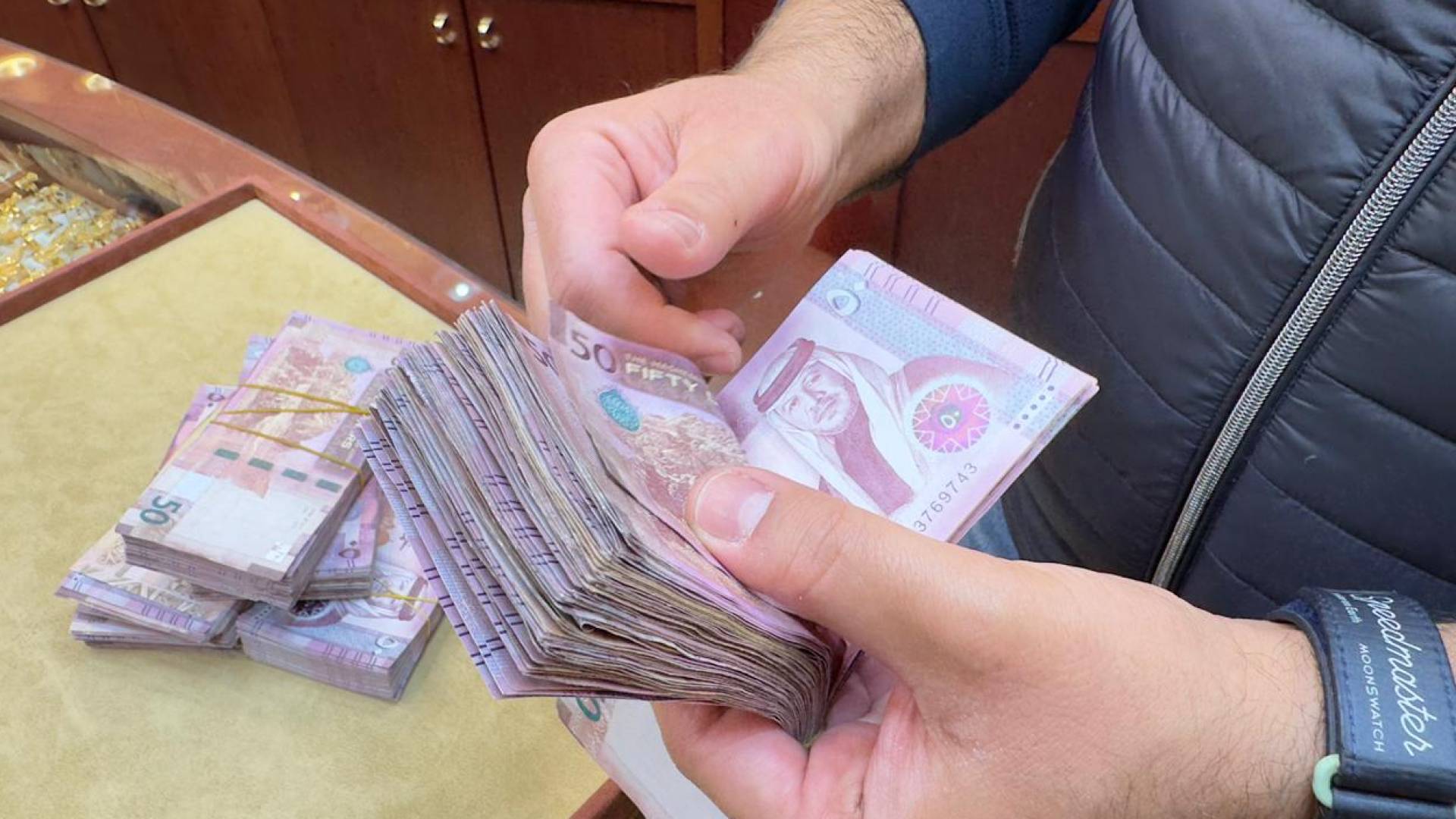 " من هنا نبدأ" .. الضريبة: منح الأولوية في صرف الرديات لمبكري تقديم الإقرارات وبدء إرسال الرسائل للمستحقين