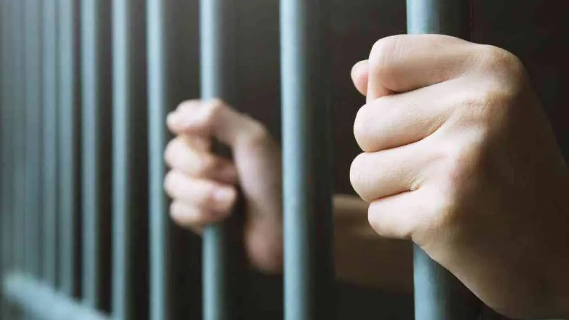 "الجنايات الكبرى" تقضي بحبس أب قتل طفله في إحدى المحافظات في الأردن