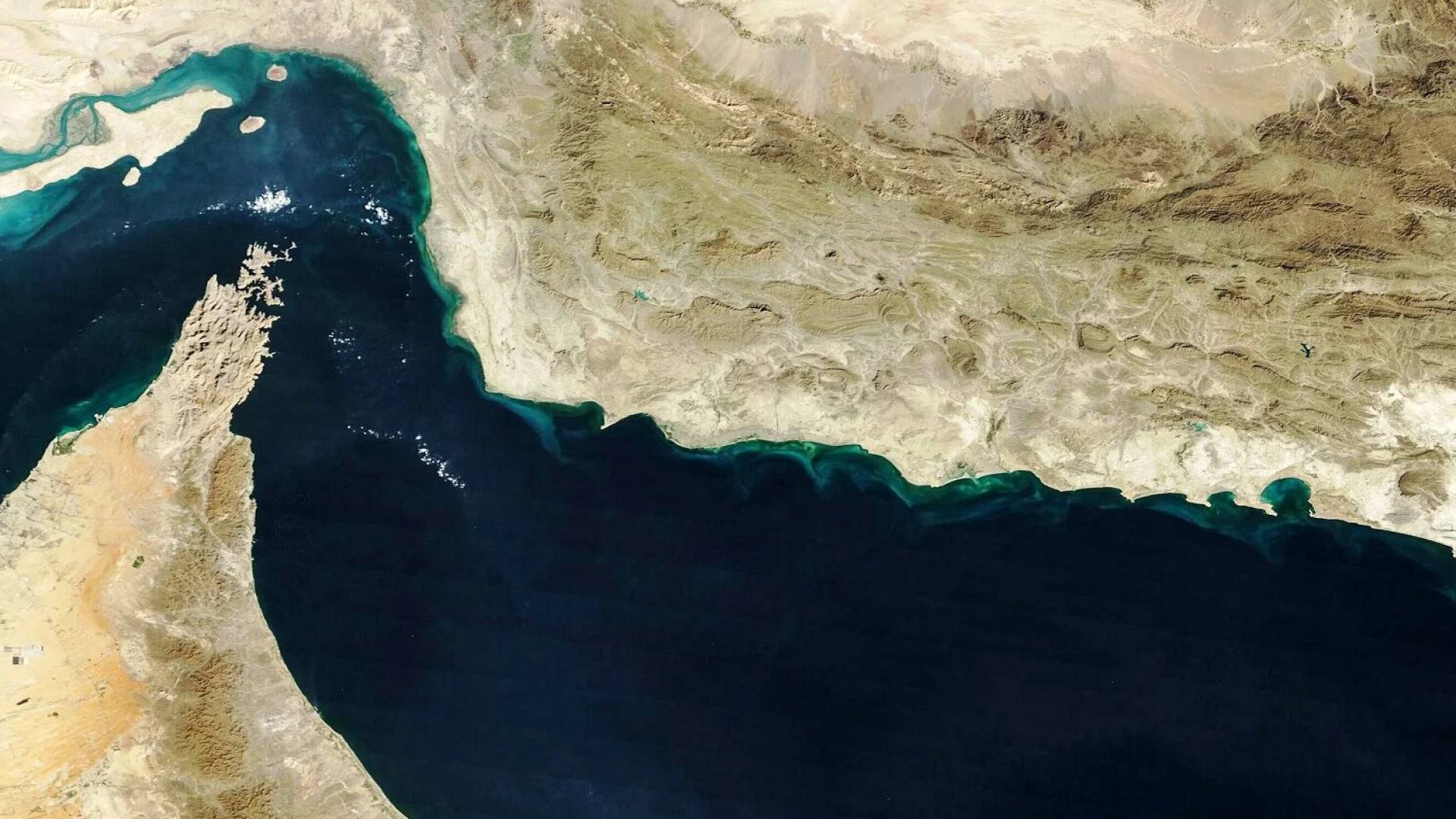منصور توضح لـ"نبض البلد" تداعيات إغلاق مضيق هرمز على الاقتصادات العالمية