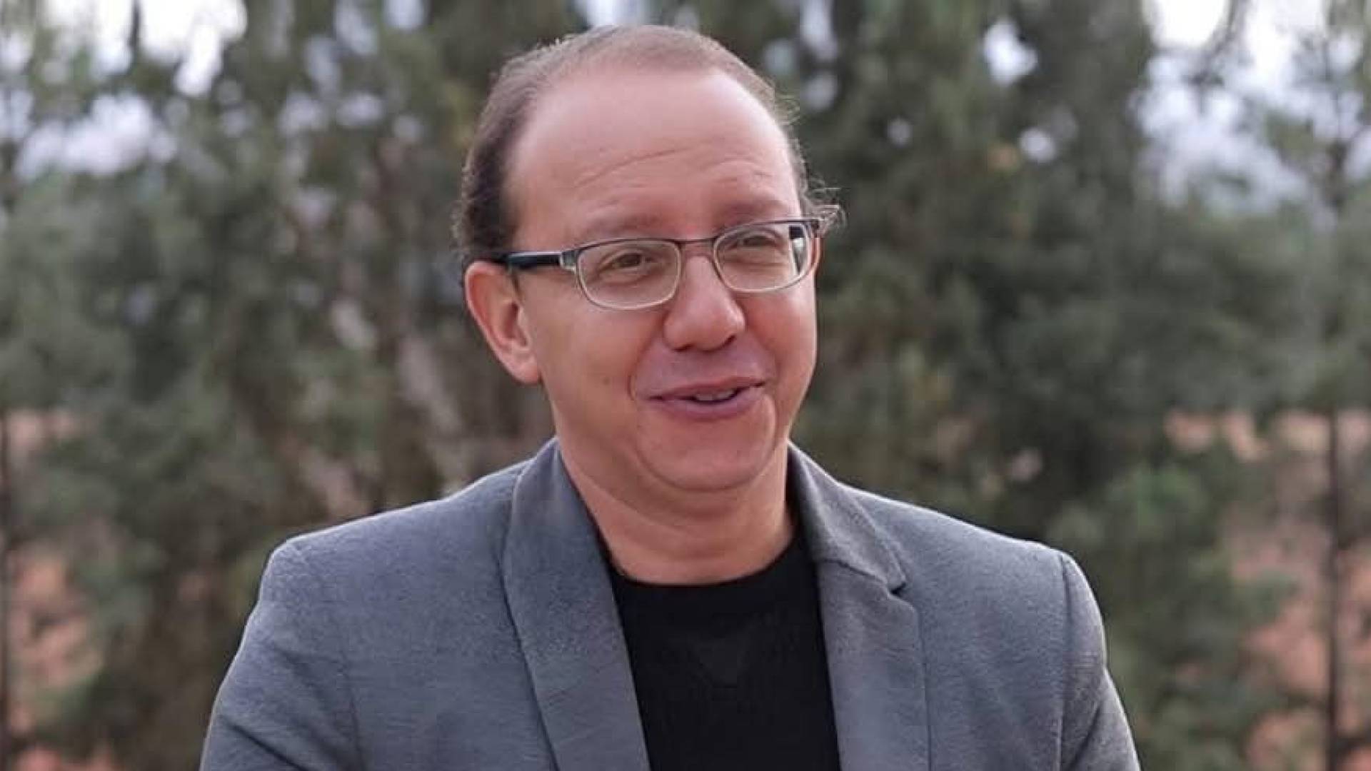 السلطات السورية تخلي سبيل الفنان معن عبد الحق بعد توقيفه ليومين في دمشق