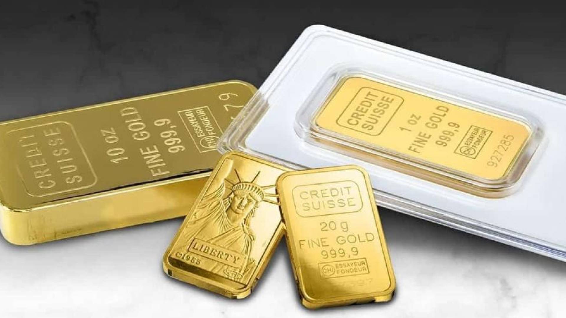الذهب يستهل تعاملات الأسبوع على تراجع ويكسر حاجز 4700 دولار