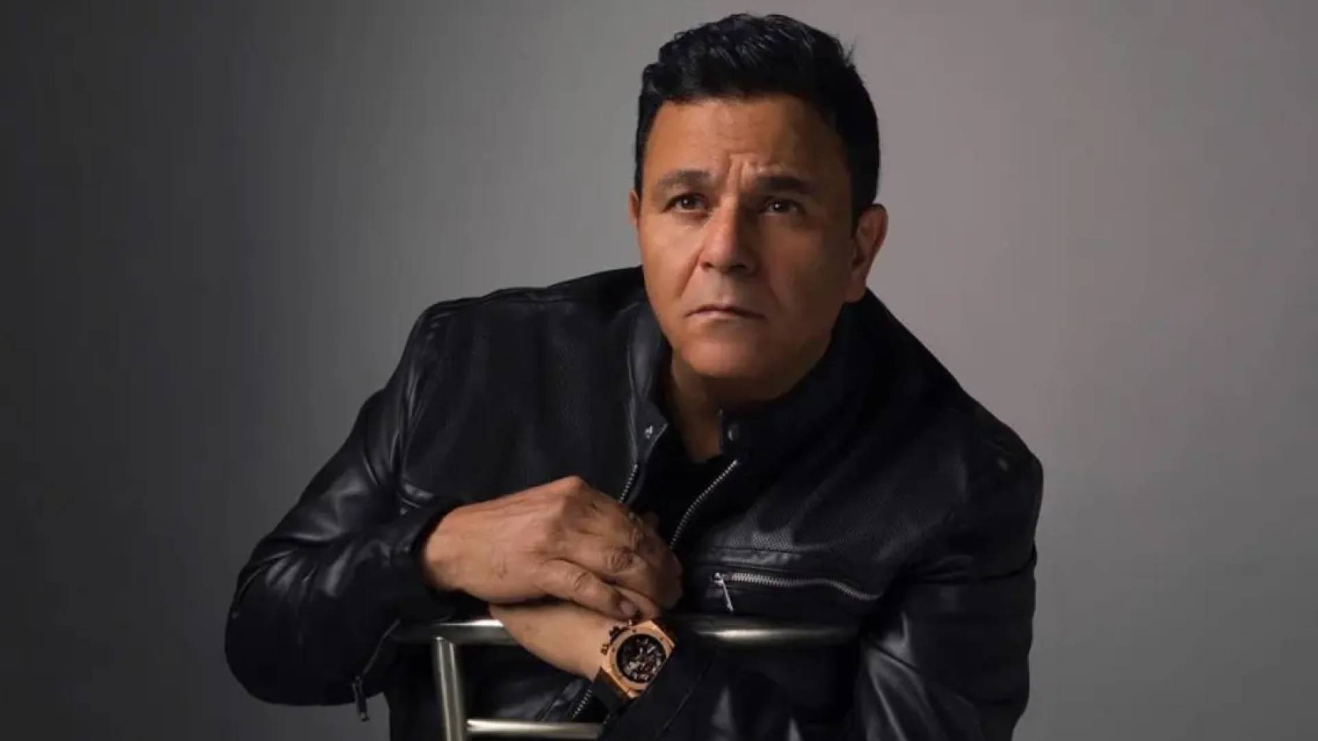 بعد 32 عاما من الاستقرار.. محمد فؤاد ينفصل عن أم أولاده ويتزوج سرا