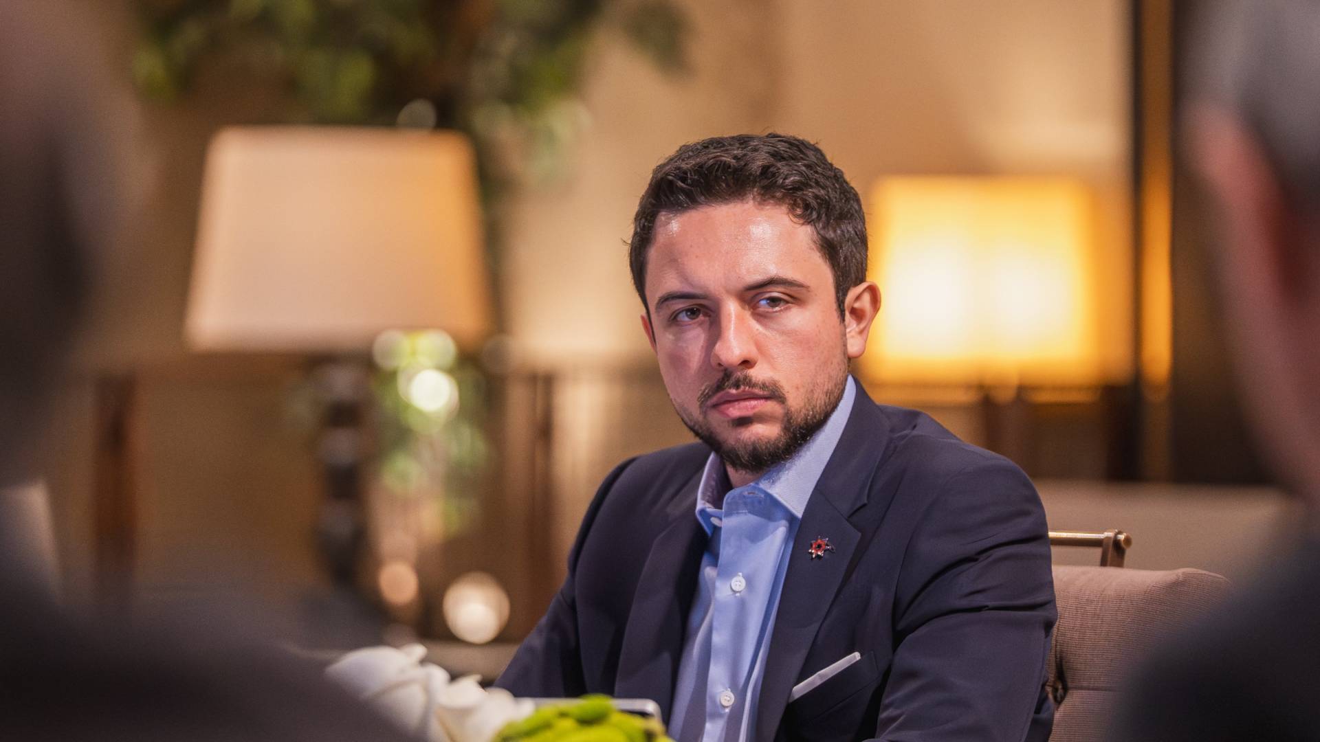 ولي العهد يؤكد أهمية المشاريع التي توظف الحلول التكنولوجية لمعالجة الازدحامات المرورية