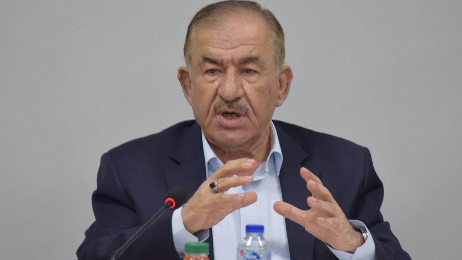 "الفراية" ينعى وزير الداخلية الأسبق مازن الساكت