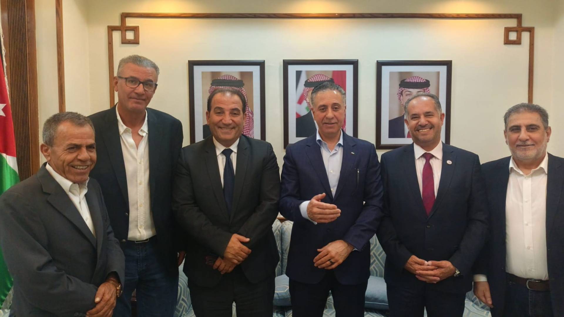الصناعة والتجارة تبحث مع نقابة المقاولين إعادة التوازن لملف تعويضات المشاريع