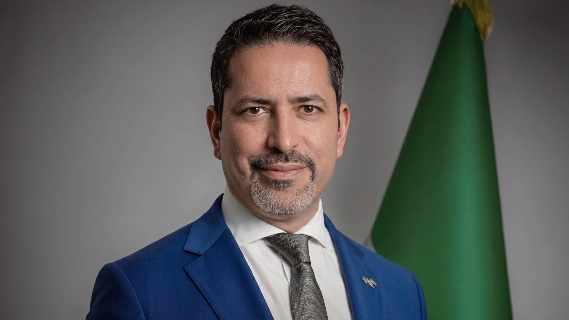 مرسوم رئاسي بتعيين محمد صفوت رسلان حاكما لمصرف سوريا المركزي