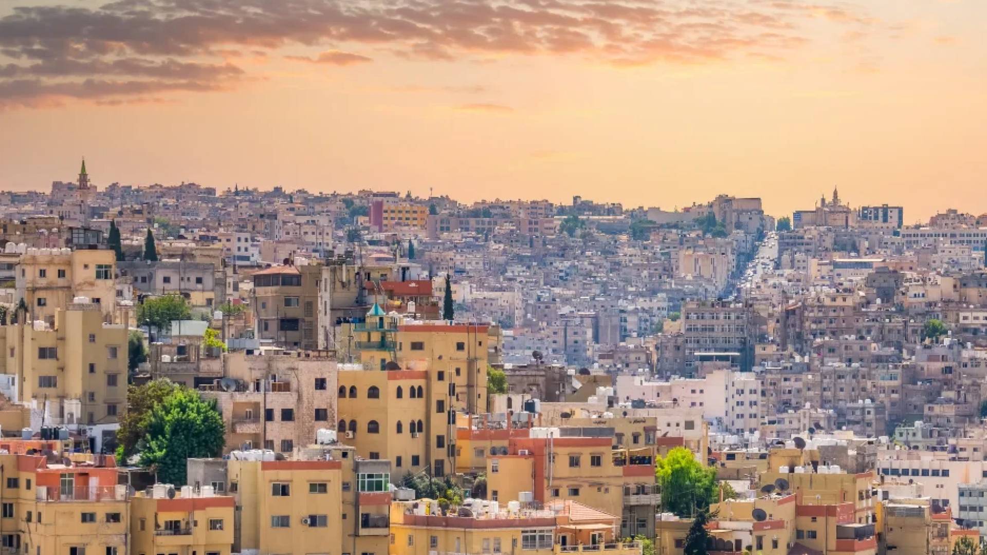 طقس ربيعي مغبر ينتهي بأجواء لطيفة وزخات مطرية منتظرة