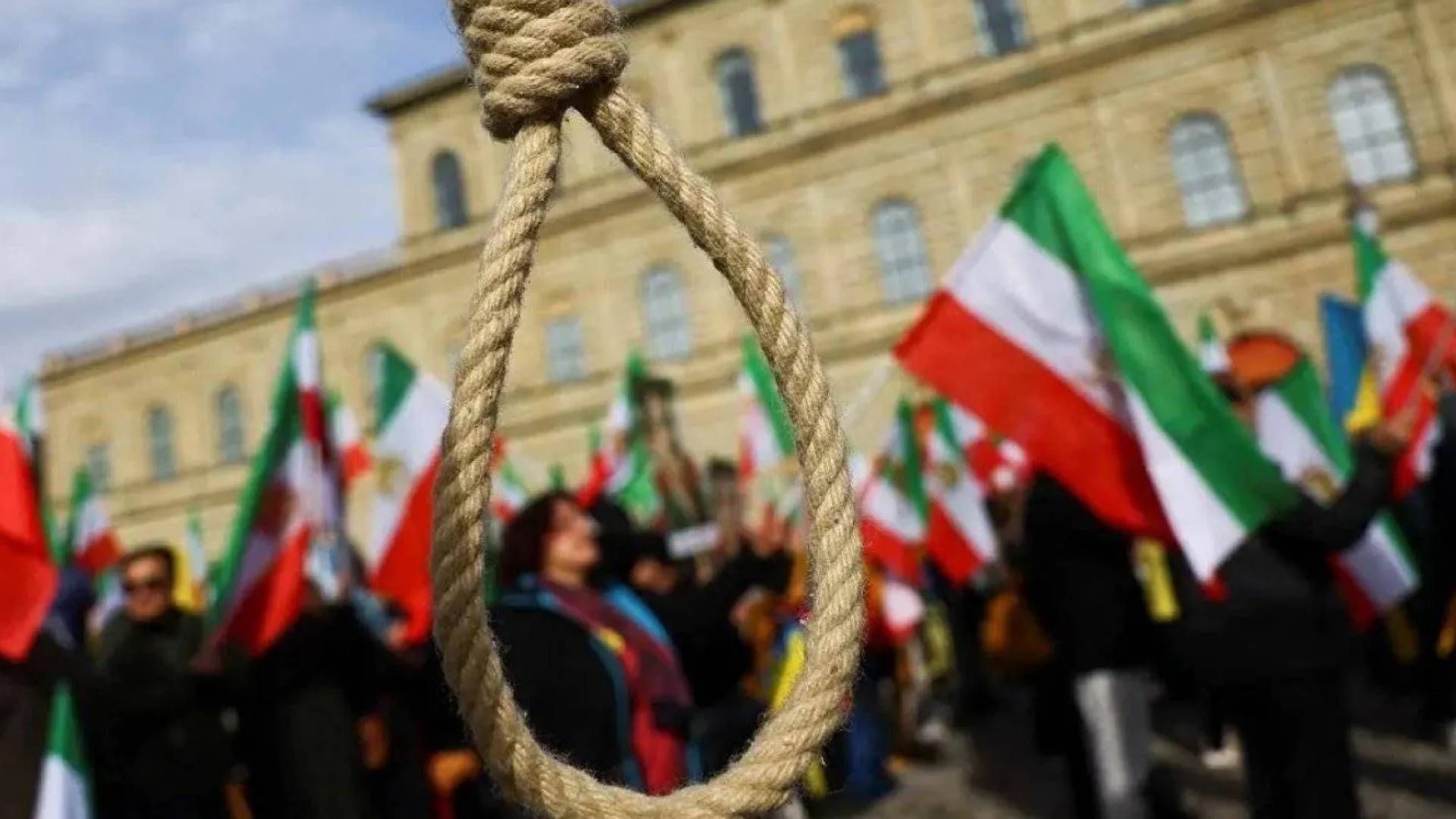 إيران تعلن تنفيذ حكم الإعدام بحق مدان بـ "التعاون مع العدو"