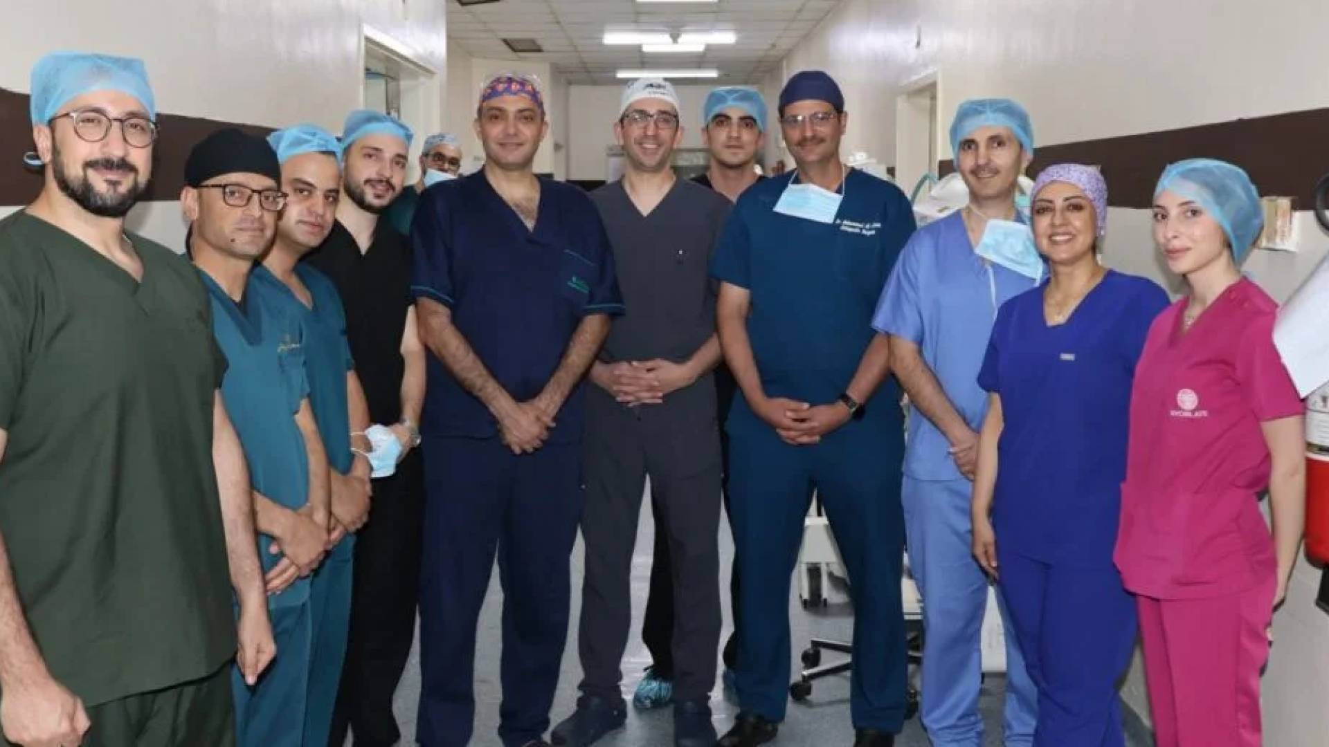 الخدمات الطبية الملكية تنجح في استئصال ورم سرطاني نادر لطفل بتقنية "التجميد الجراحي"