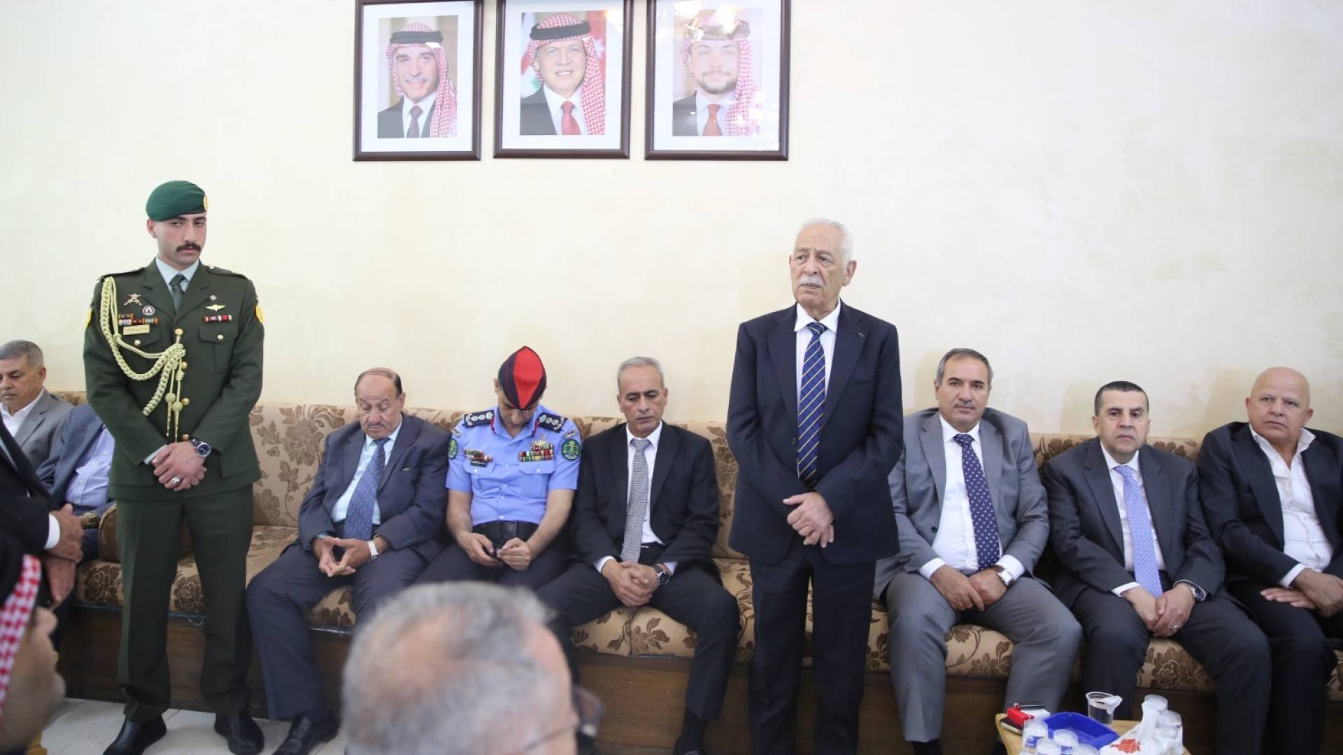 مندوبا عن الملك وولي العهد... العيسوي يعزي الدويري والخصاونة والمقابلة وبوران