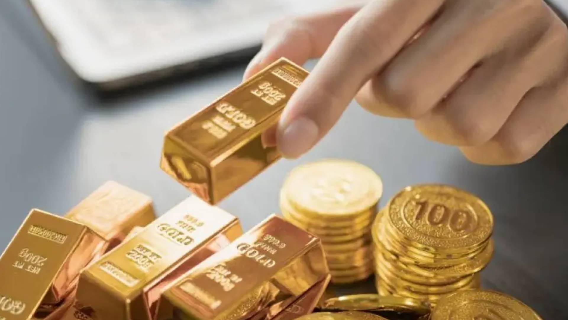 تراجع أسعار الذهب والمعادن النفيسة مع صعود الدولار وترقب بيانات الوظائف الأمريكية